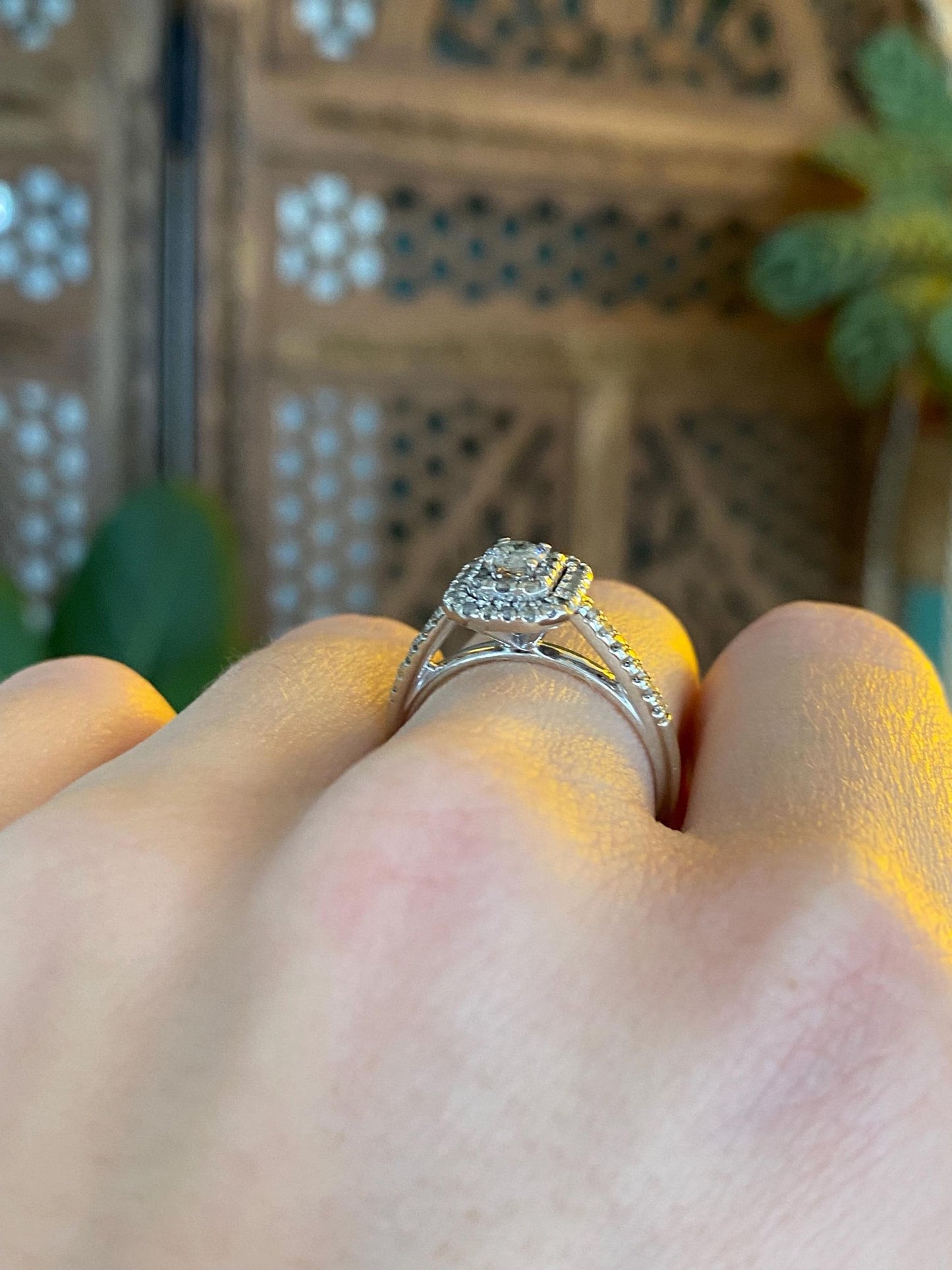 Vintage Solid 10k White Gold Diamond Ring - Size 6.75