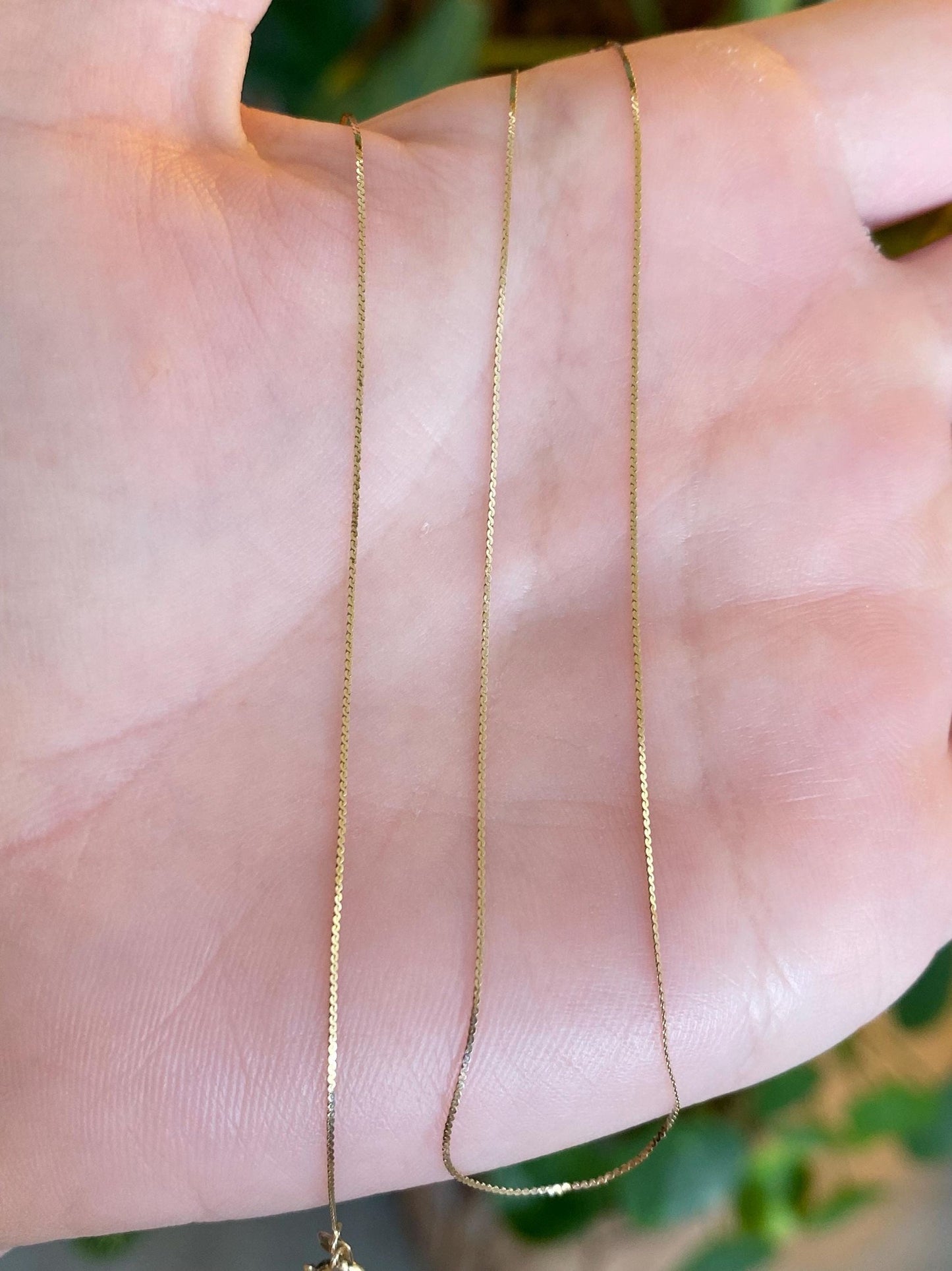 Vintage Solid 14k Yellow Gold Dainty Serpentine Chain Necklace - 14.75 inches