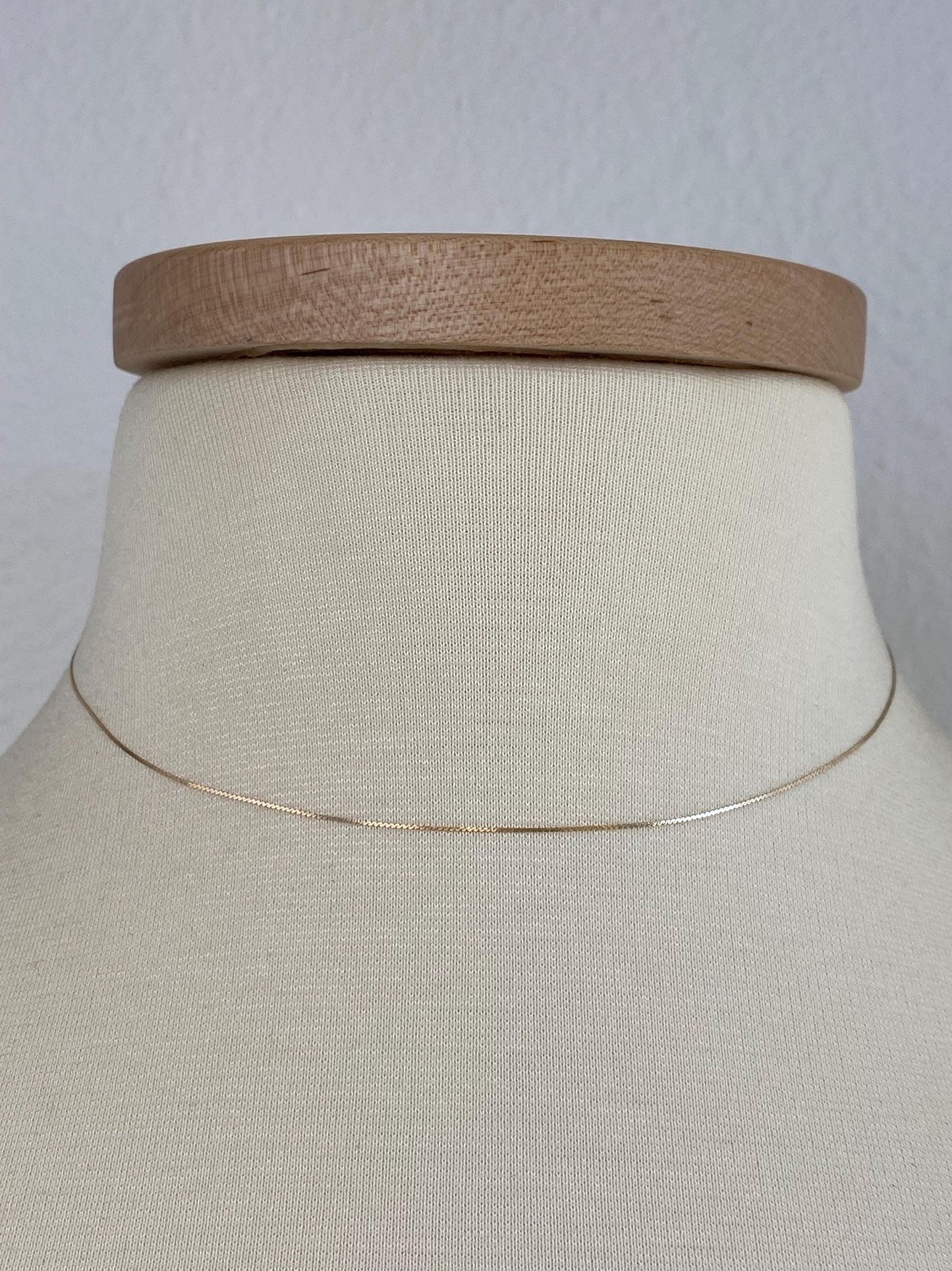 Vintage Solid 14k Yellow Gold Dainty Serpentine Chain Necklace - 14.75 inches