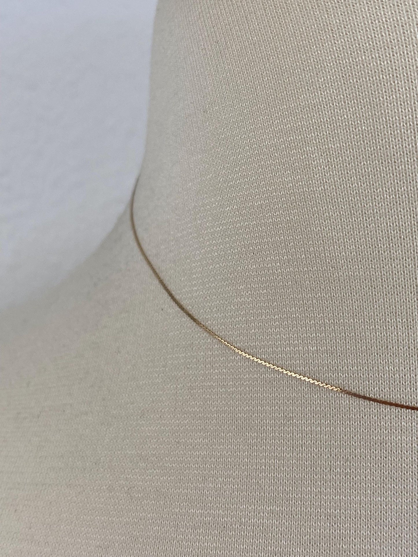 Vintage Solid 14k Yellow Gold Dainty Serpentine Chain Necklace - 14.75 inches
