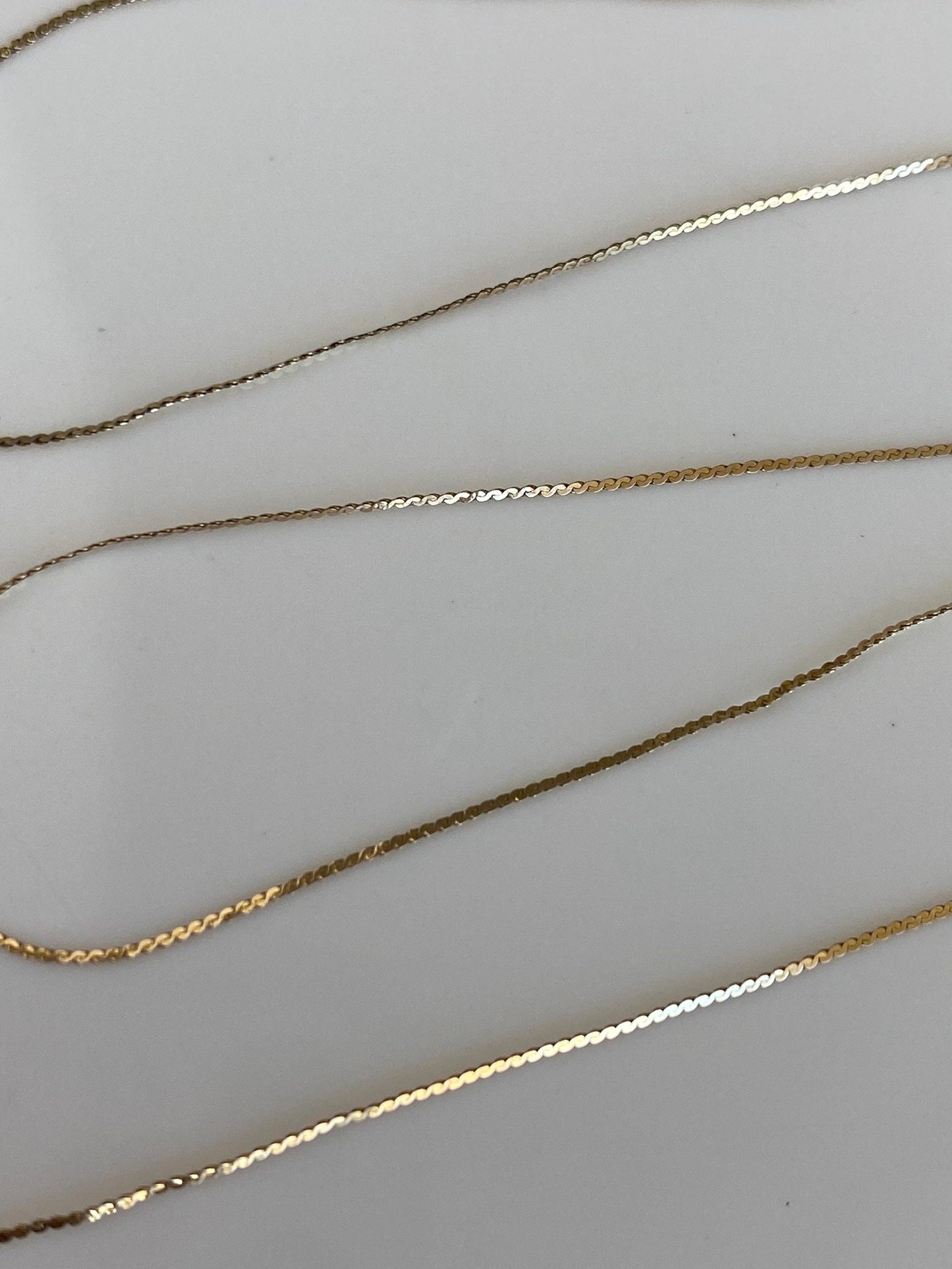 Vintage Solid 14k Yellow Gold Dainty Serpentine Chain Necklace - 14.75 inches
