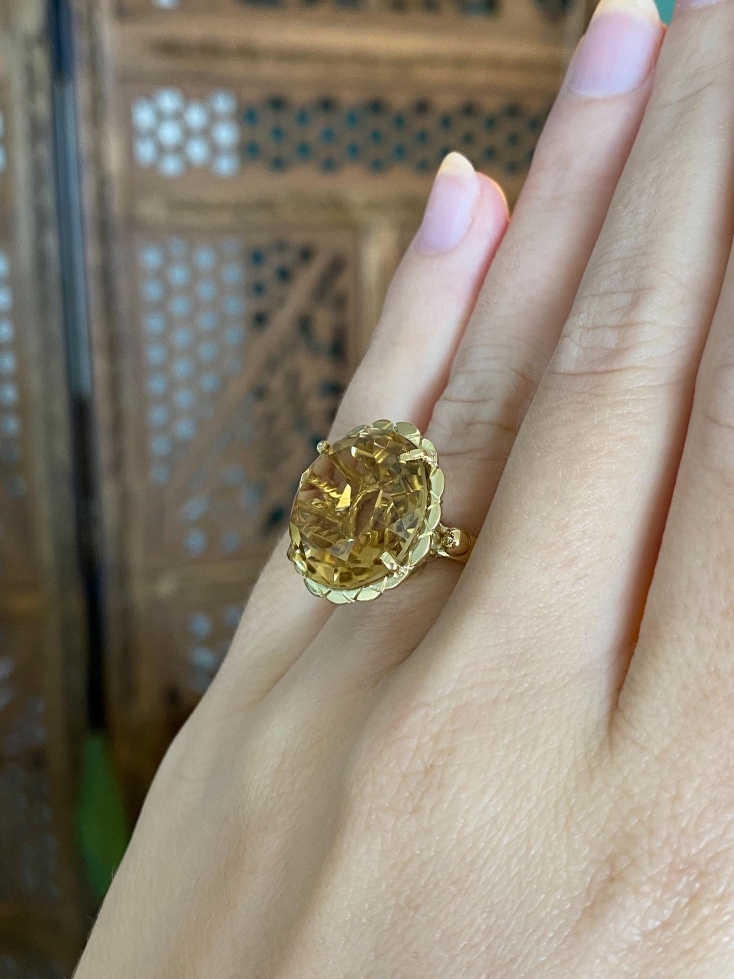 Vintage Solid 18k Yellow Gold Smokey Quartz Ring - Size 5.25