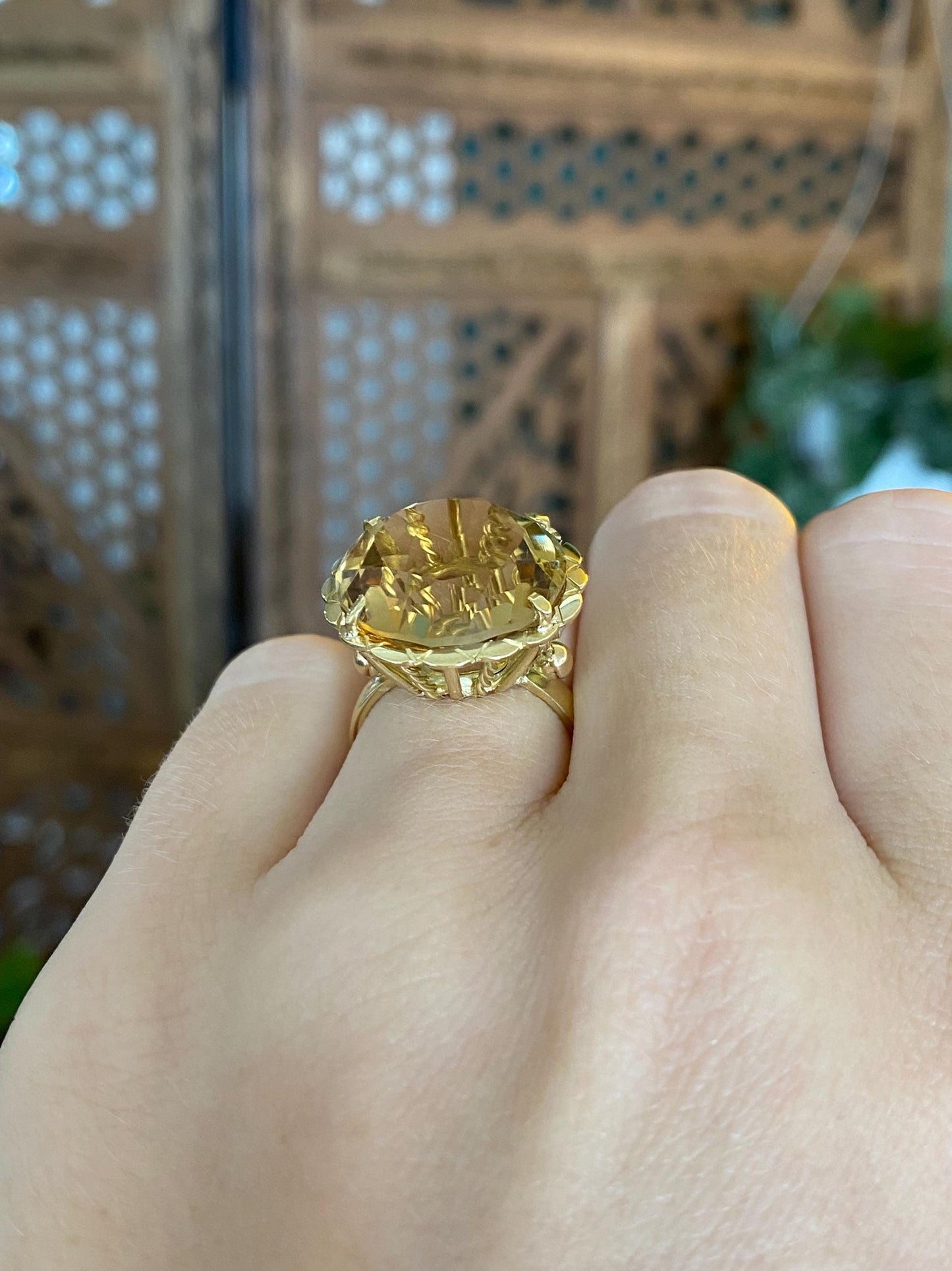 Vintage Solid 18k Yellow Gold Smokey Quartz Ring - Size 5.25