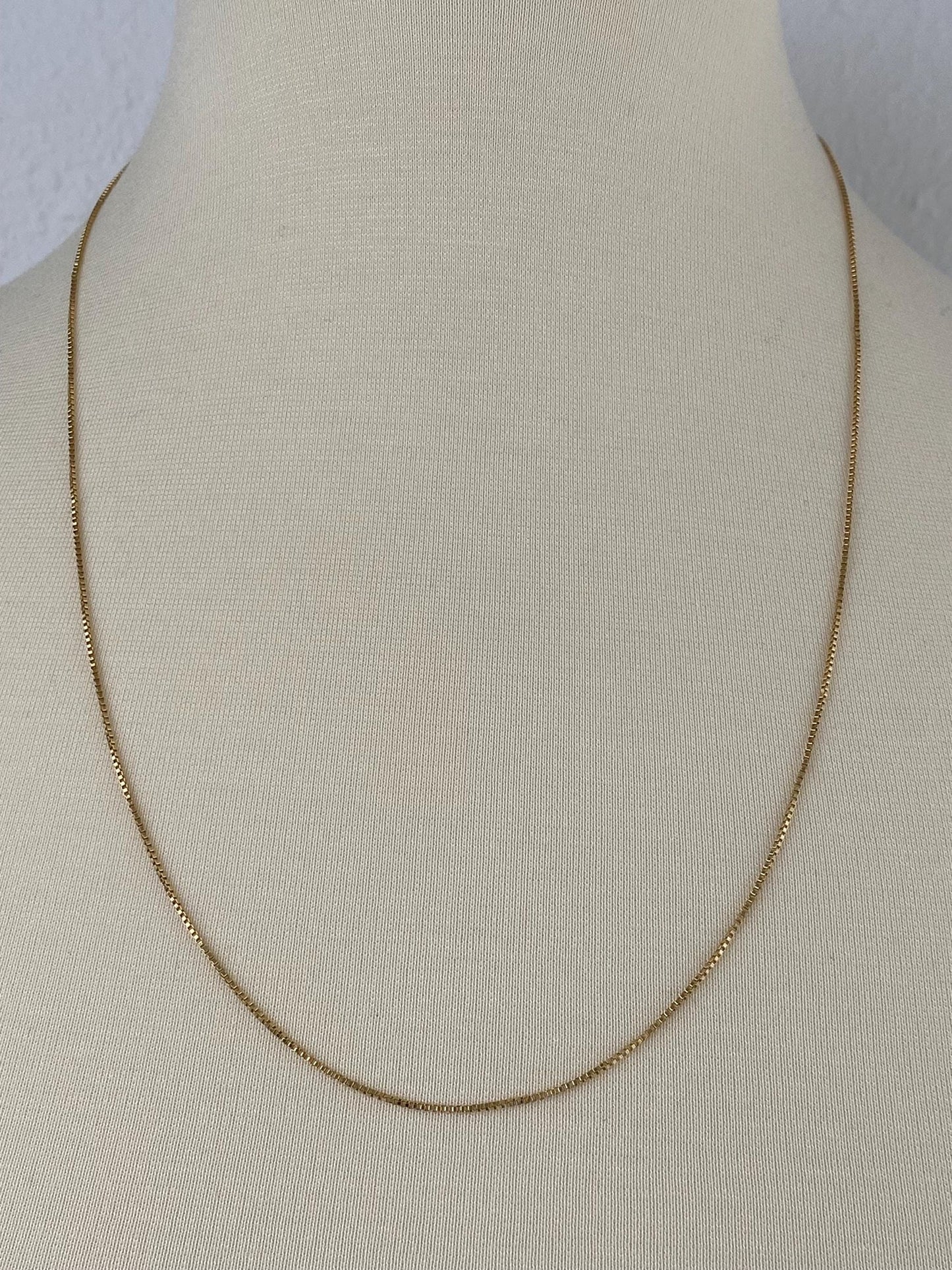 Vintage Solid 18k Yellow Gold Box Chain Necklace - 24 inches