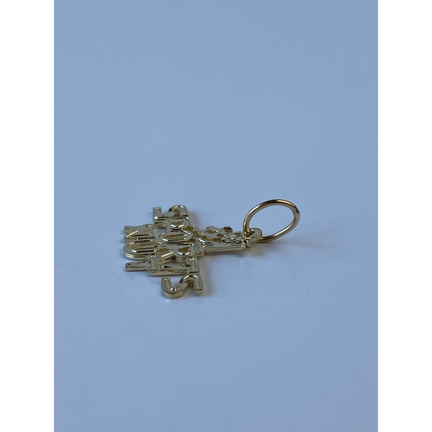 Vintage Solid 14k Yellow Gold Diamond Cut '#1 Sports Nut' Charm