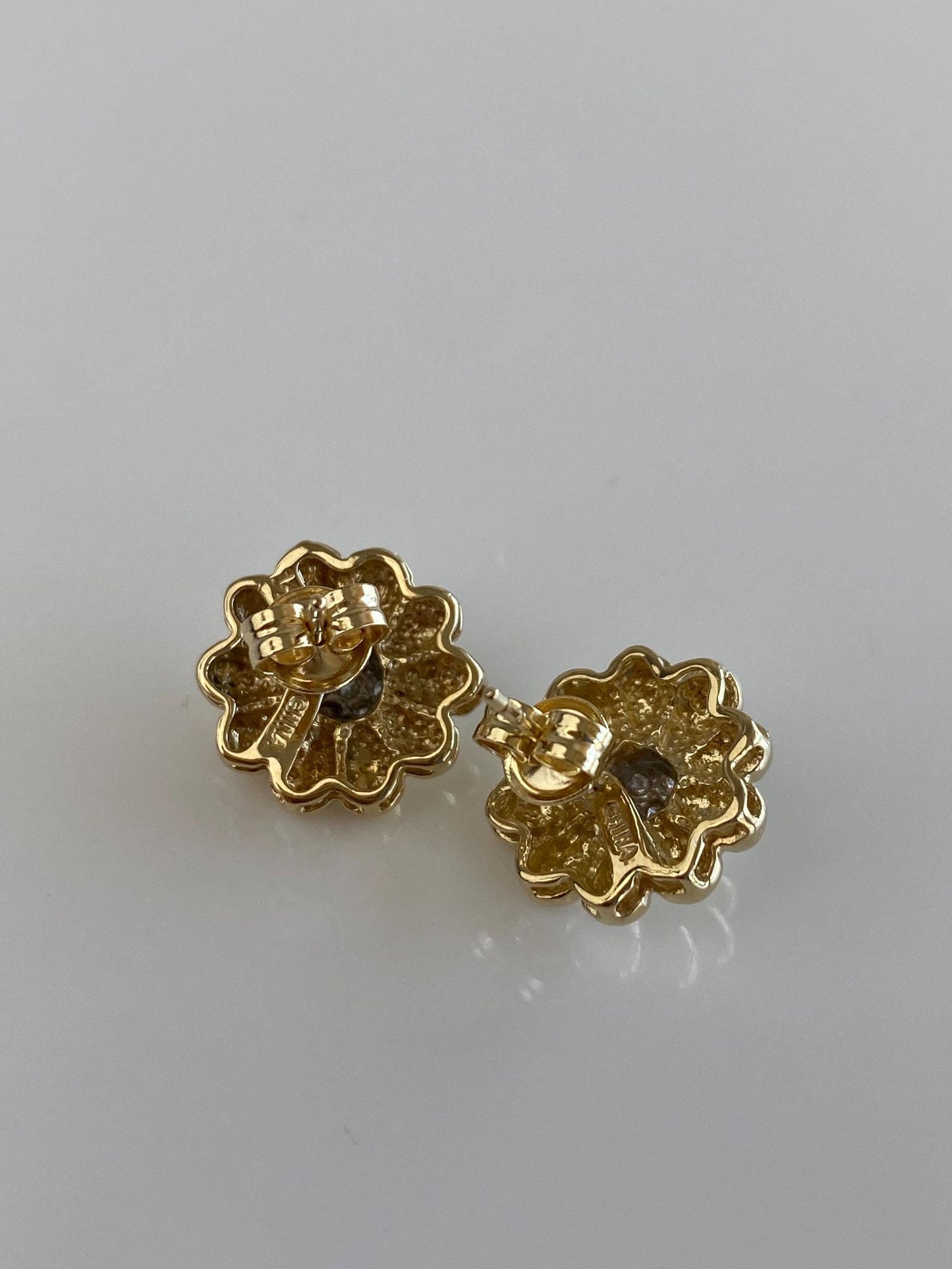 Vintage Solid 14k Yellow Gold Diamond Flower Stud Earrings