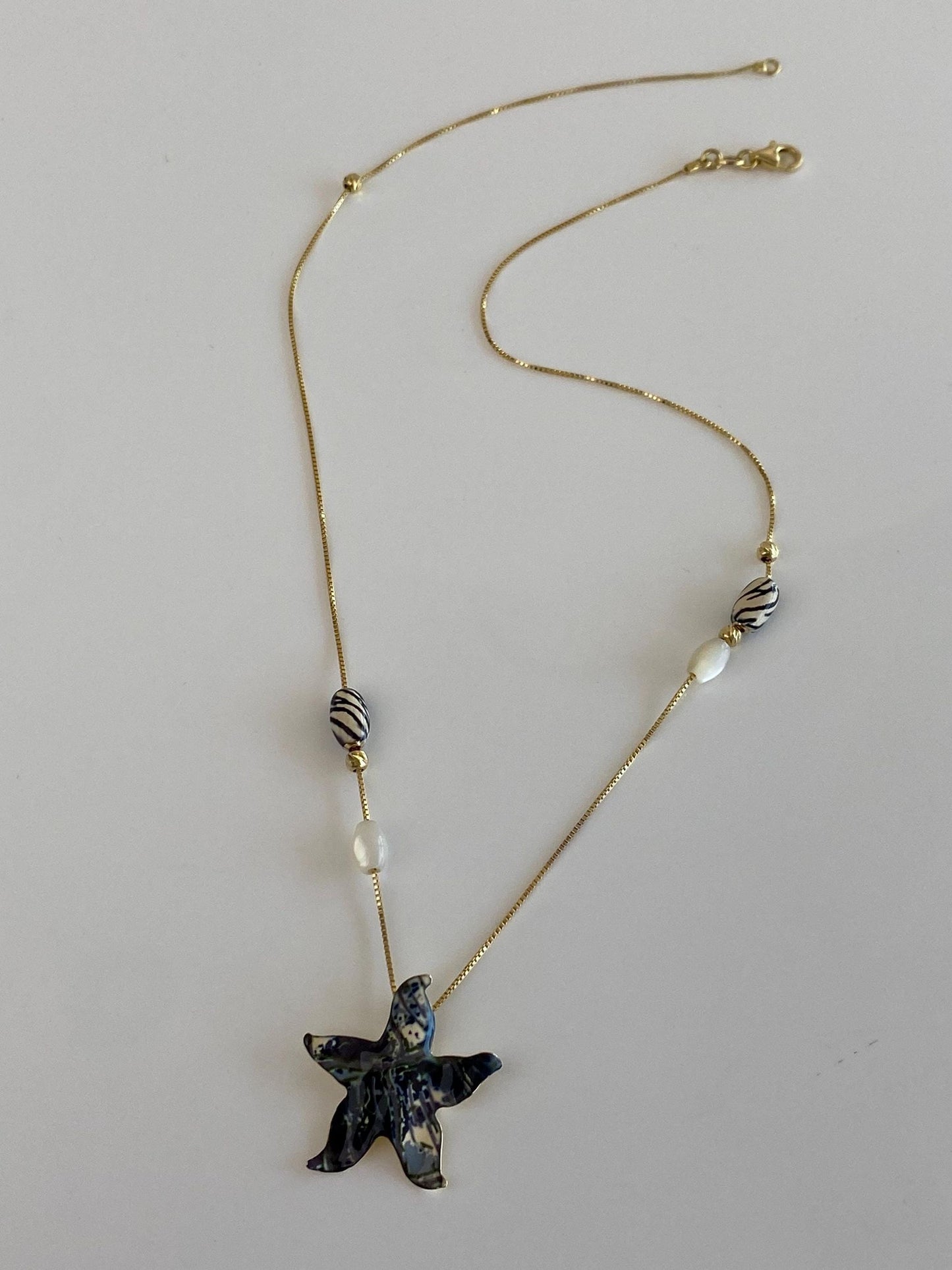 Vintage Solid 14k Yellow Gold Marbled Enamel Mother of Pearl Beads Box Chain Necklace - 17 inches