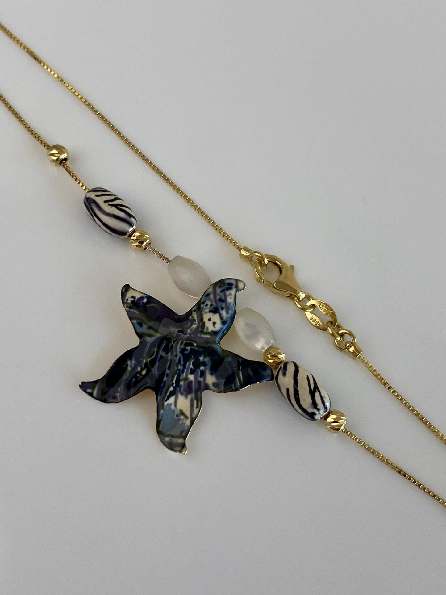 Vintage Solid 14k Yellow Gold Marbled Enamel Mother of Pearl Beads Box Chain Necklace - 17 inches