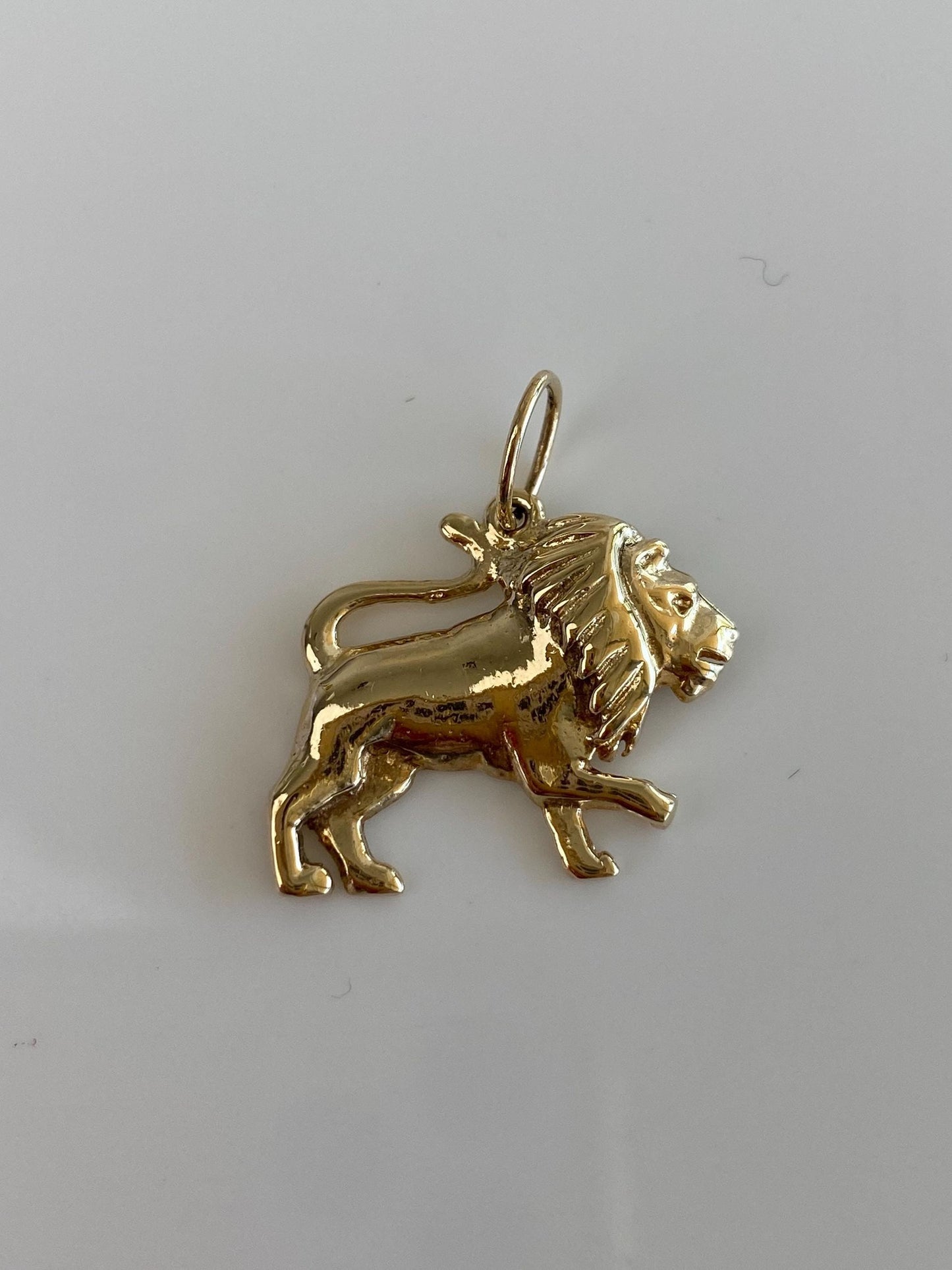 Vintage Solid 14k Yellow Gold Lion Charm