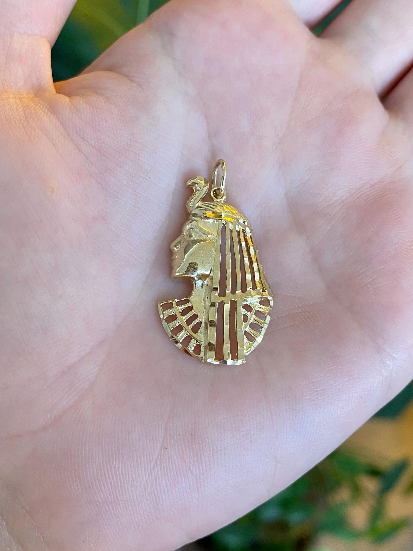 Vintage Solid 14k Yellow Gold Diamond Cut Egyptian Pharoah Charm