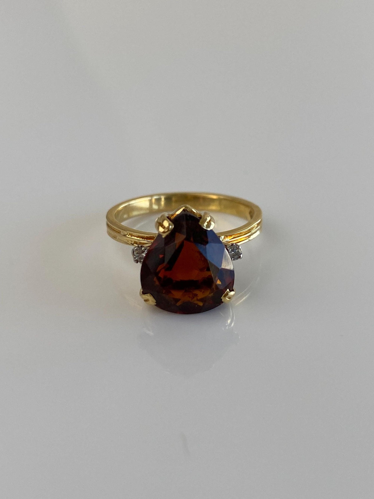 Vintage Solid 18k Yellow Gold Diamonds Dark Citrine Ring - Size 6.5