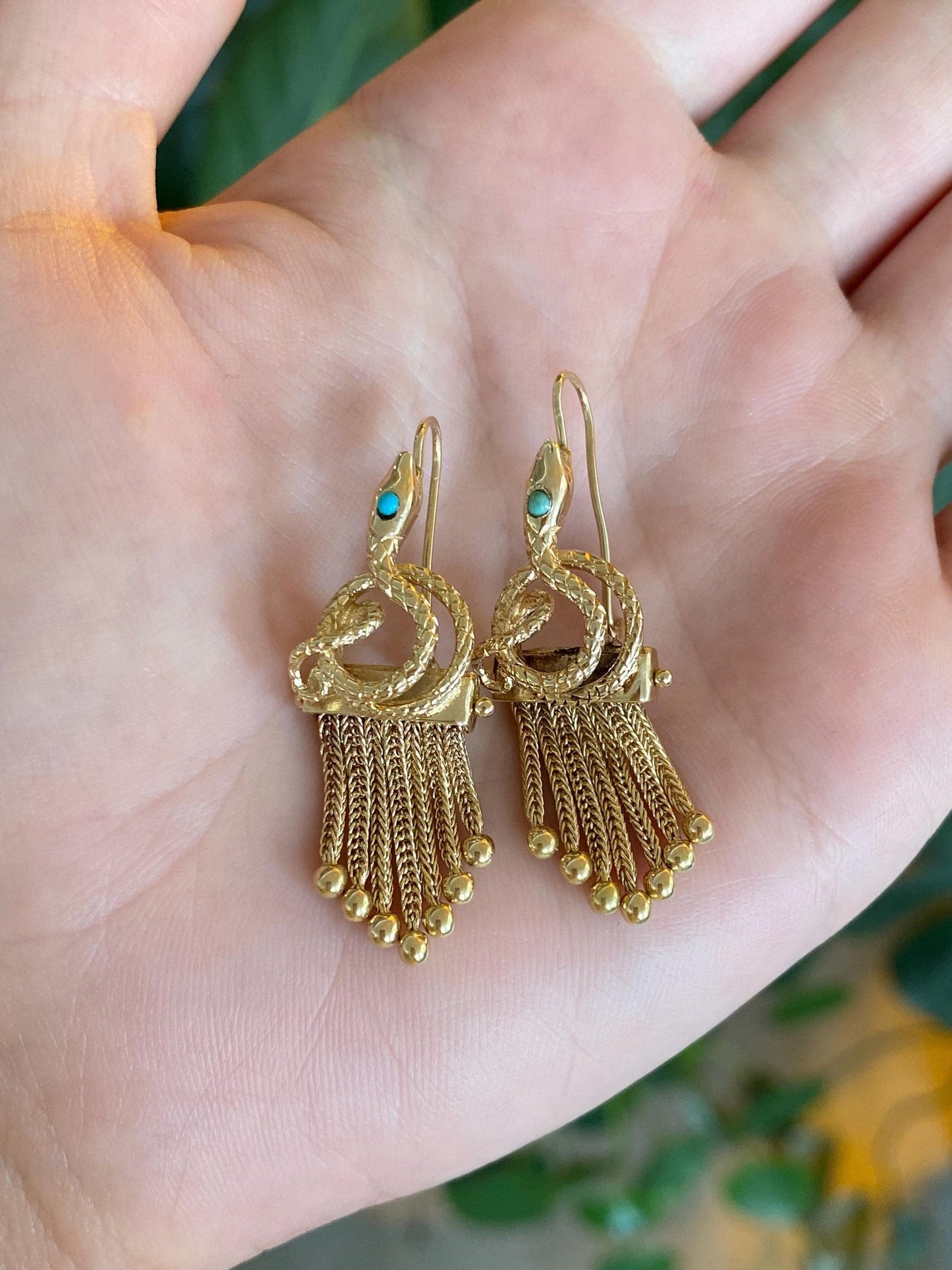 Vintage Solid 14k Yellow Gold Turquoise Eyes Coiled Snake Wheat Chain Fringe Drop Earrings