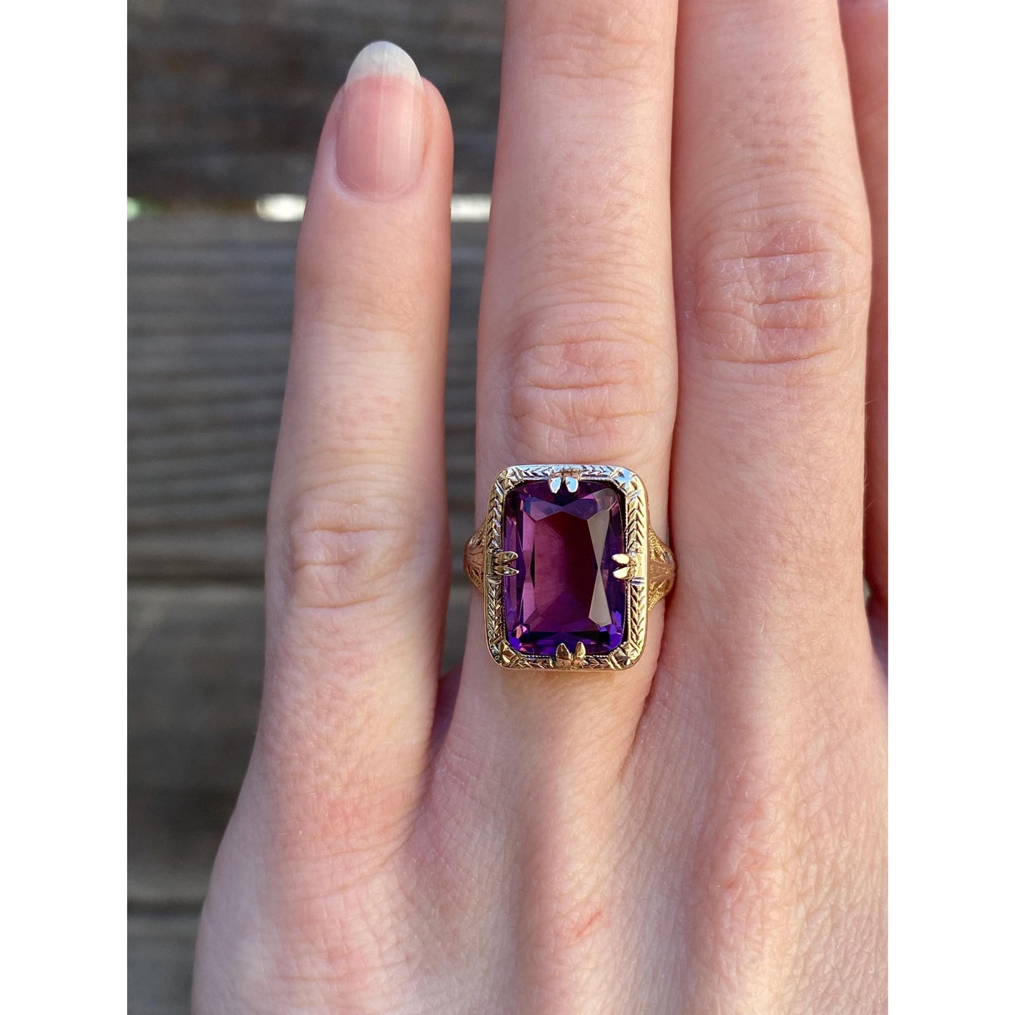 Vintage Solid 14k Yellow Gold Purple Cubic Zirconia Art Deco Style Ring - Size 5.25