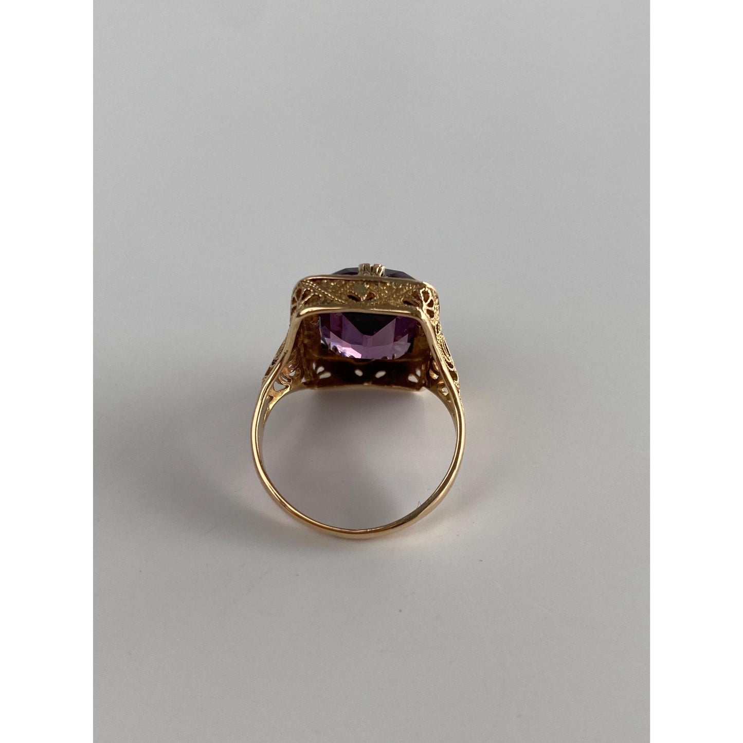 Vintage Solid 14k Yellow Gold Purple Cubic Zirconia Art Deco Style Ring - Size 5.25