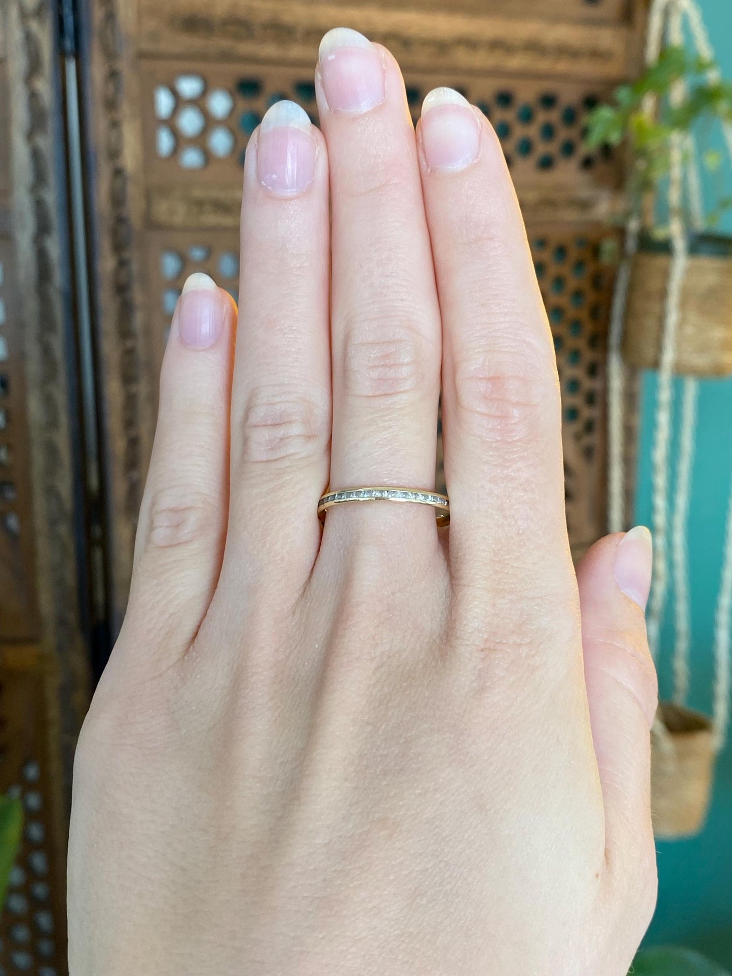 Vintage Solid 14k Yellow Gold Clear Cubic Zirconia Slim Ring Band - Size 9