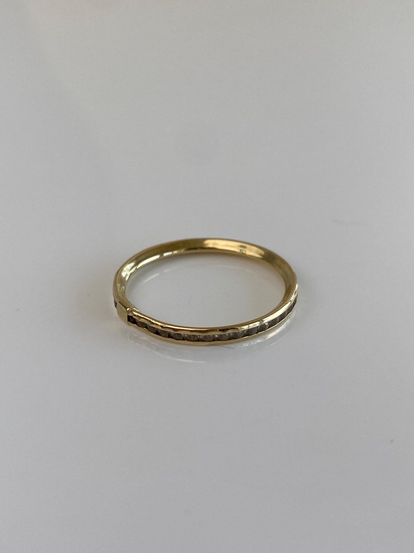 Vintage Solid 14k Yellow Gold Clear Cubic Zirconia Slim Ring Band - Size 9