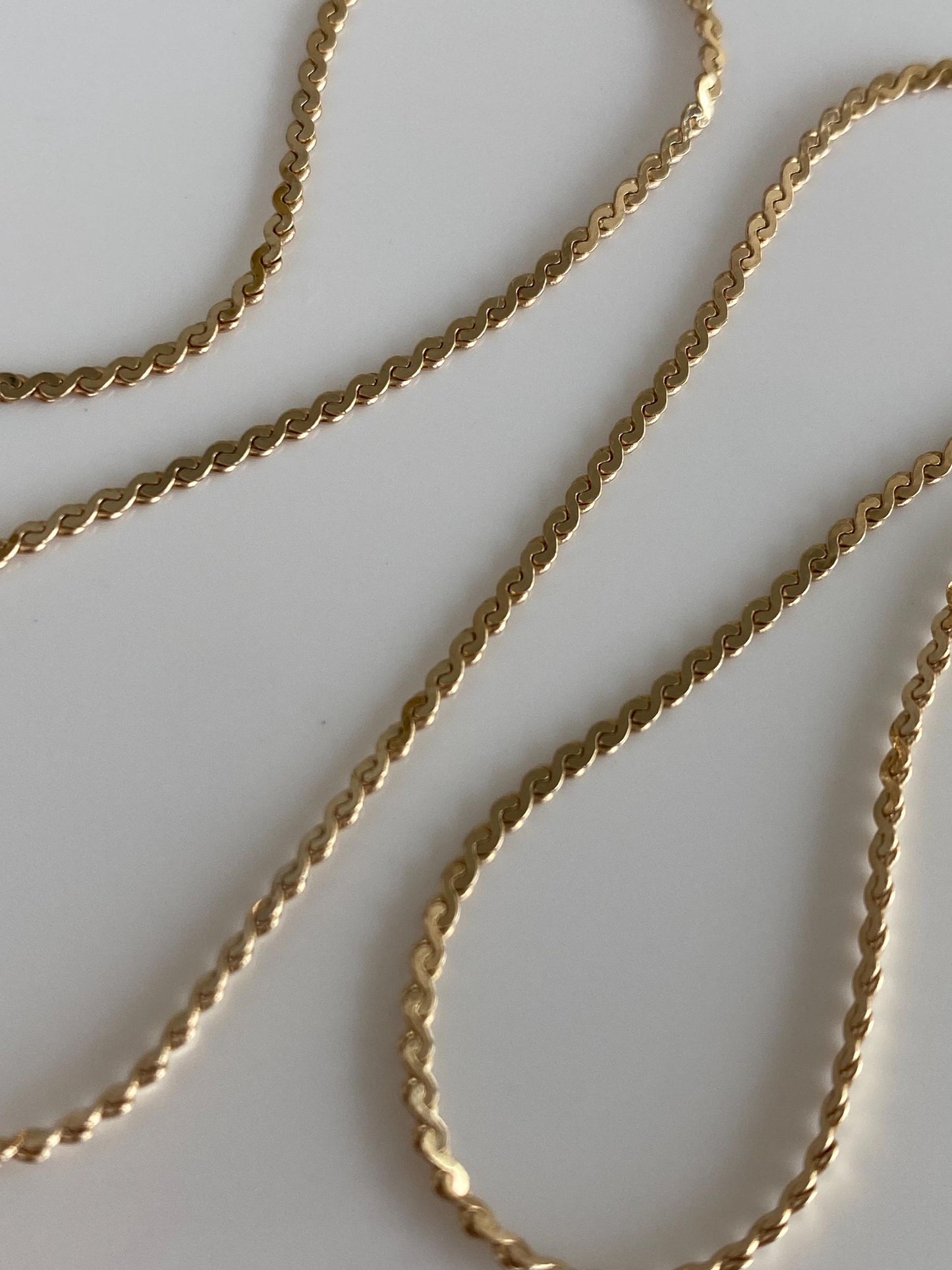 Vintage Solid 14k Yellow Gold Serpentine Chain Necklace - 15.25 inches