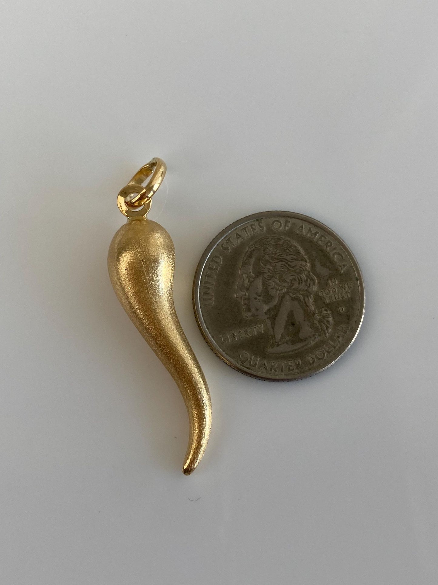 Vintage 18k Yellow Gold Large Textured Italian Horn Charm