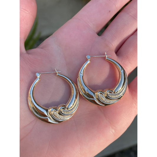 Vintage 14k Yellow Gold Scalloped Wave Hoop Earrings