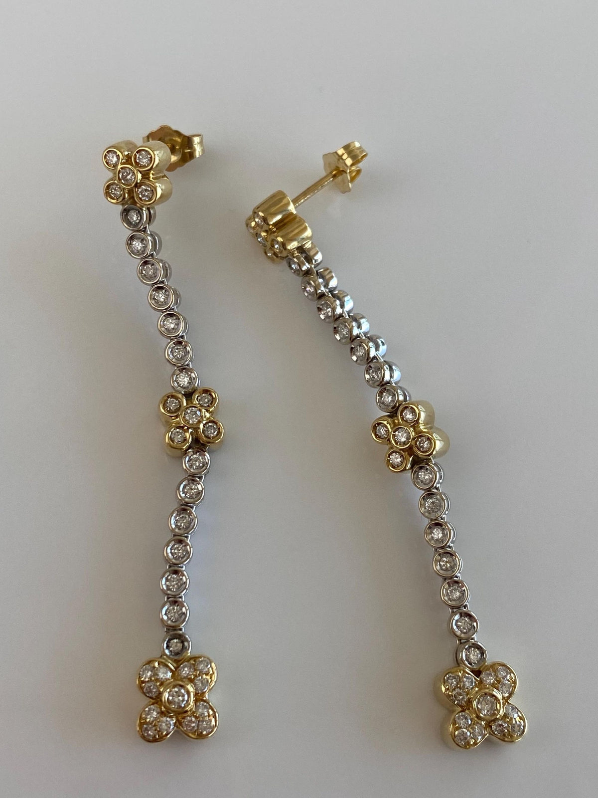 Vintage Solid 18k White & Yellow Gold Diamonds Flowers Dangle Earrings