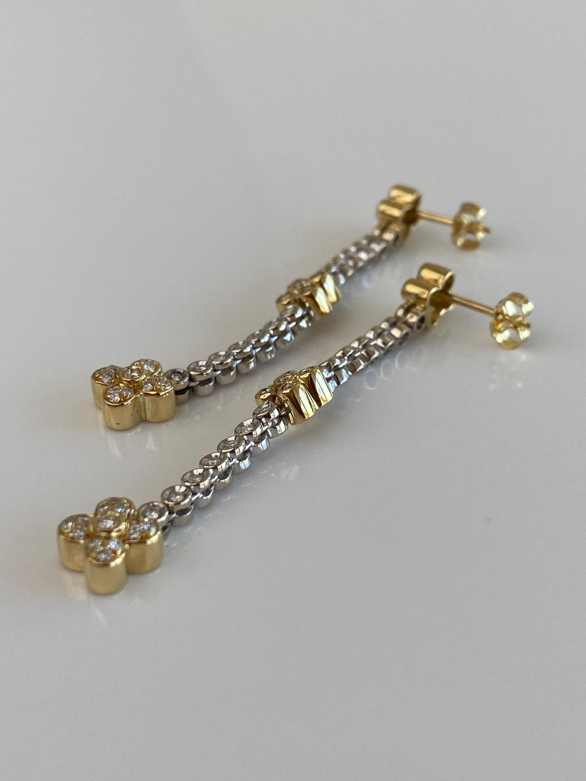 Vintage Solid 18k White & Yellow Gold Diamonds Flowers Dangle Earrings