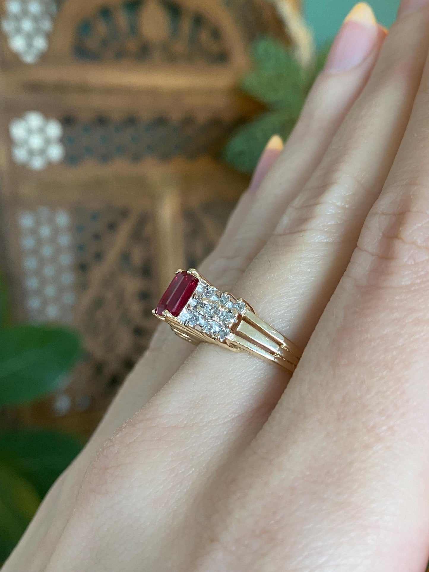 Vintage Solid 14k Yellow Gold Diamond Pink Sapphire Ring - Size 6.75