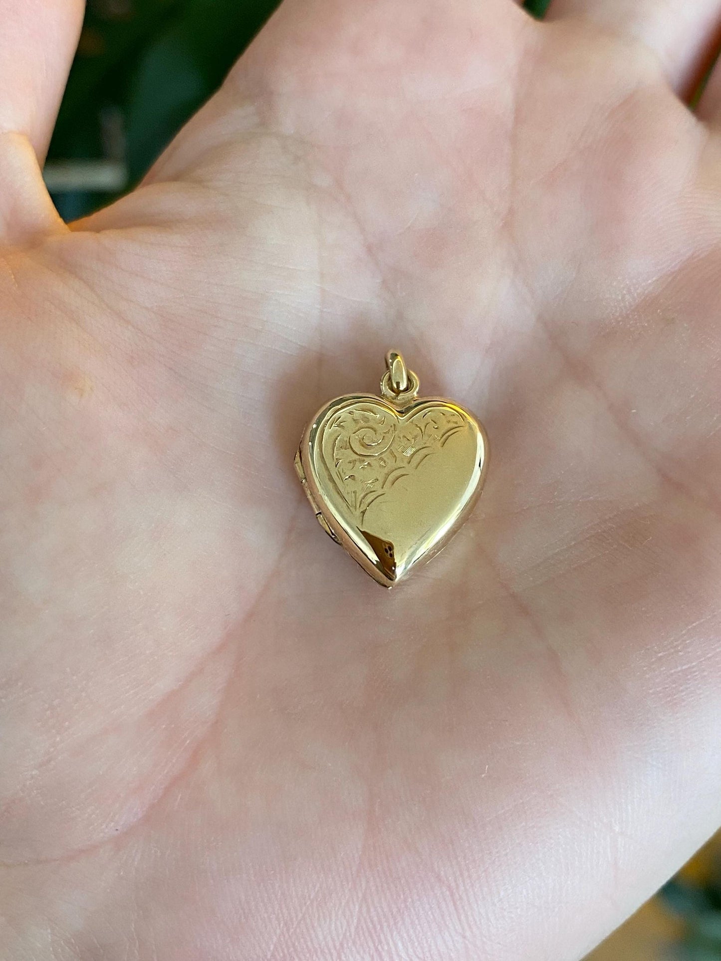 Vintage Solid 9k Yellow Gold Heart Locket Charm