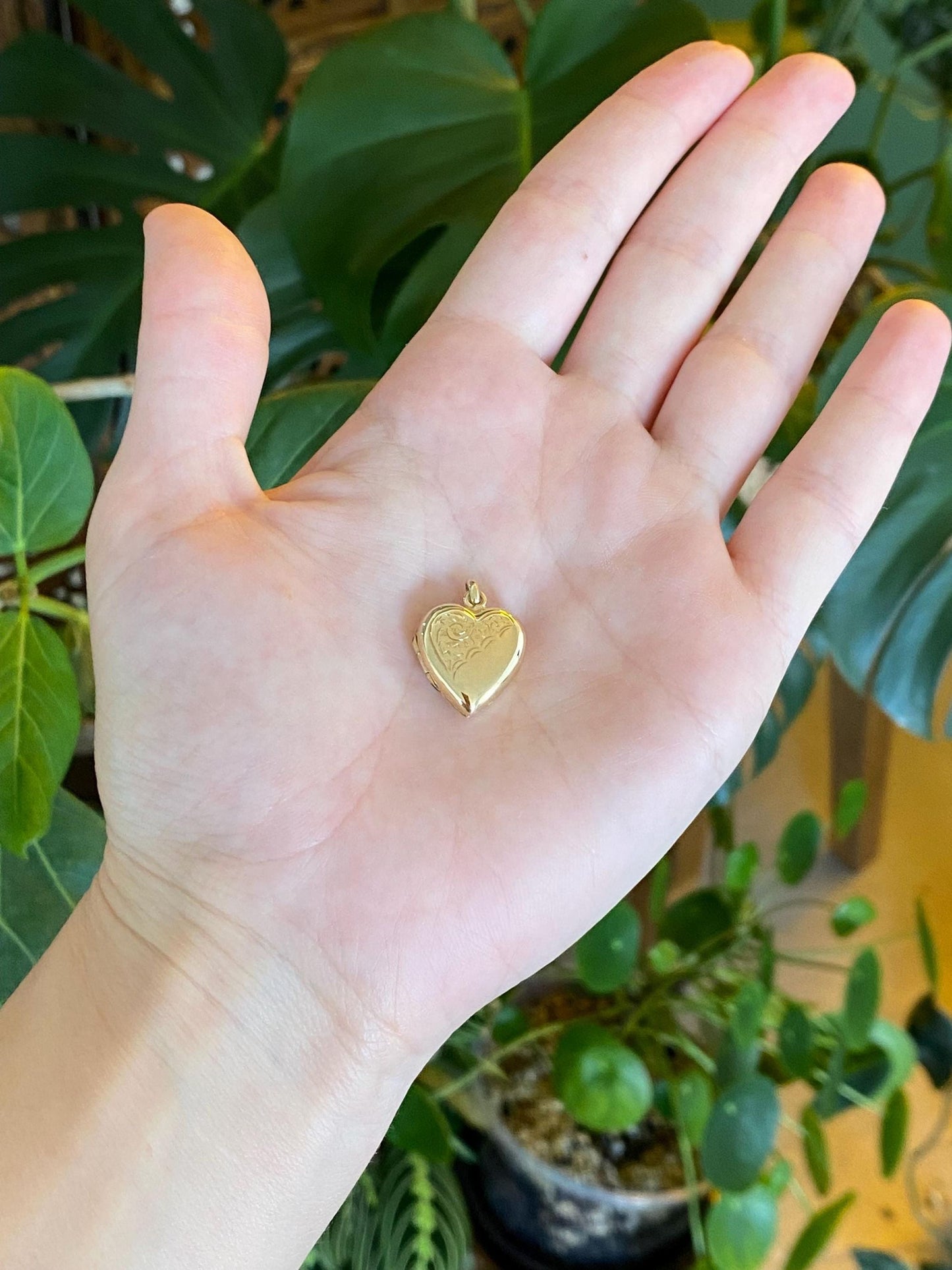 Vintage Solid 9k Yellow Gold Heart Locket Charm