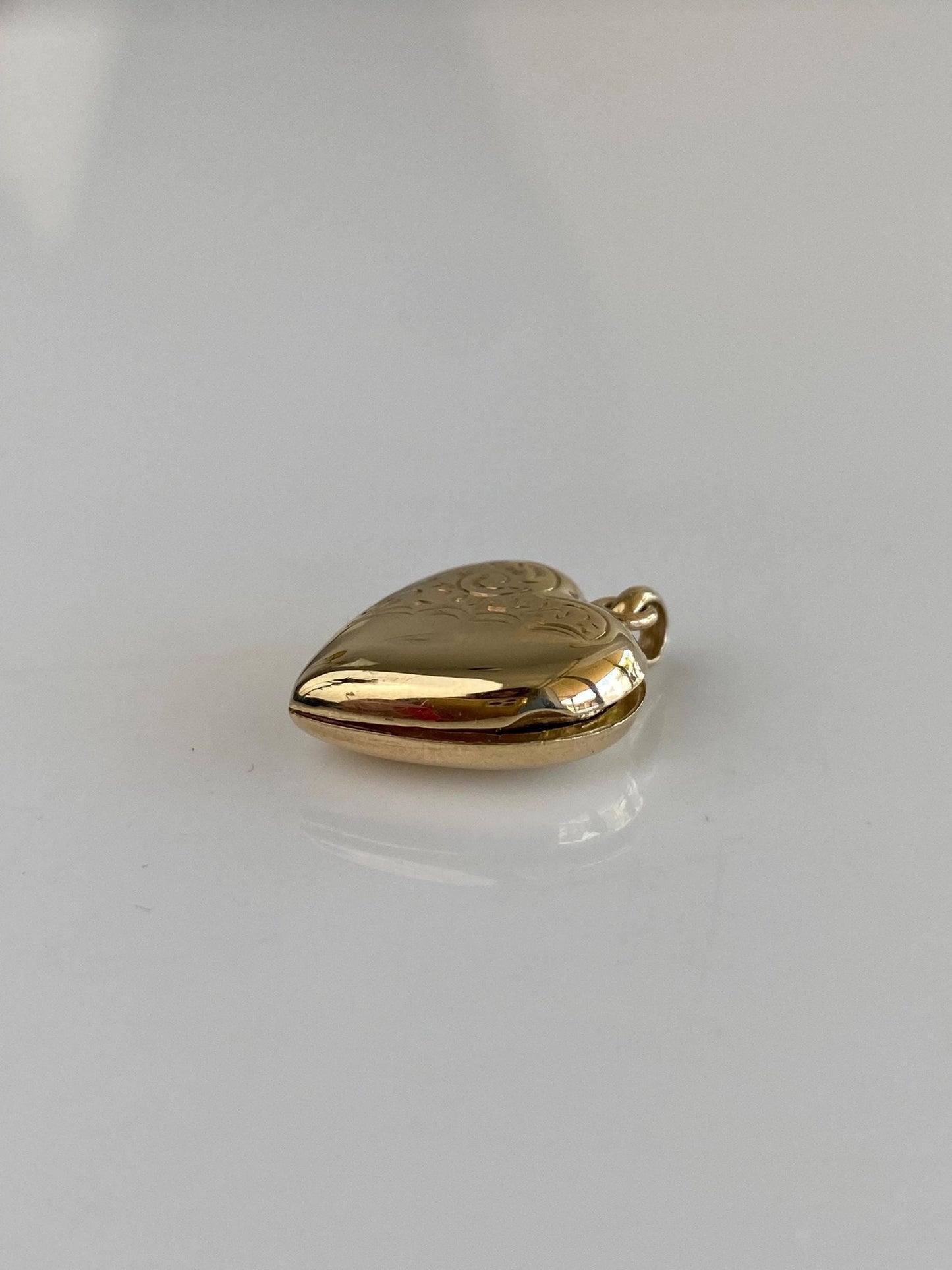 Vintage Solid 9k Yellow Gold Heart Locket Charm