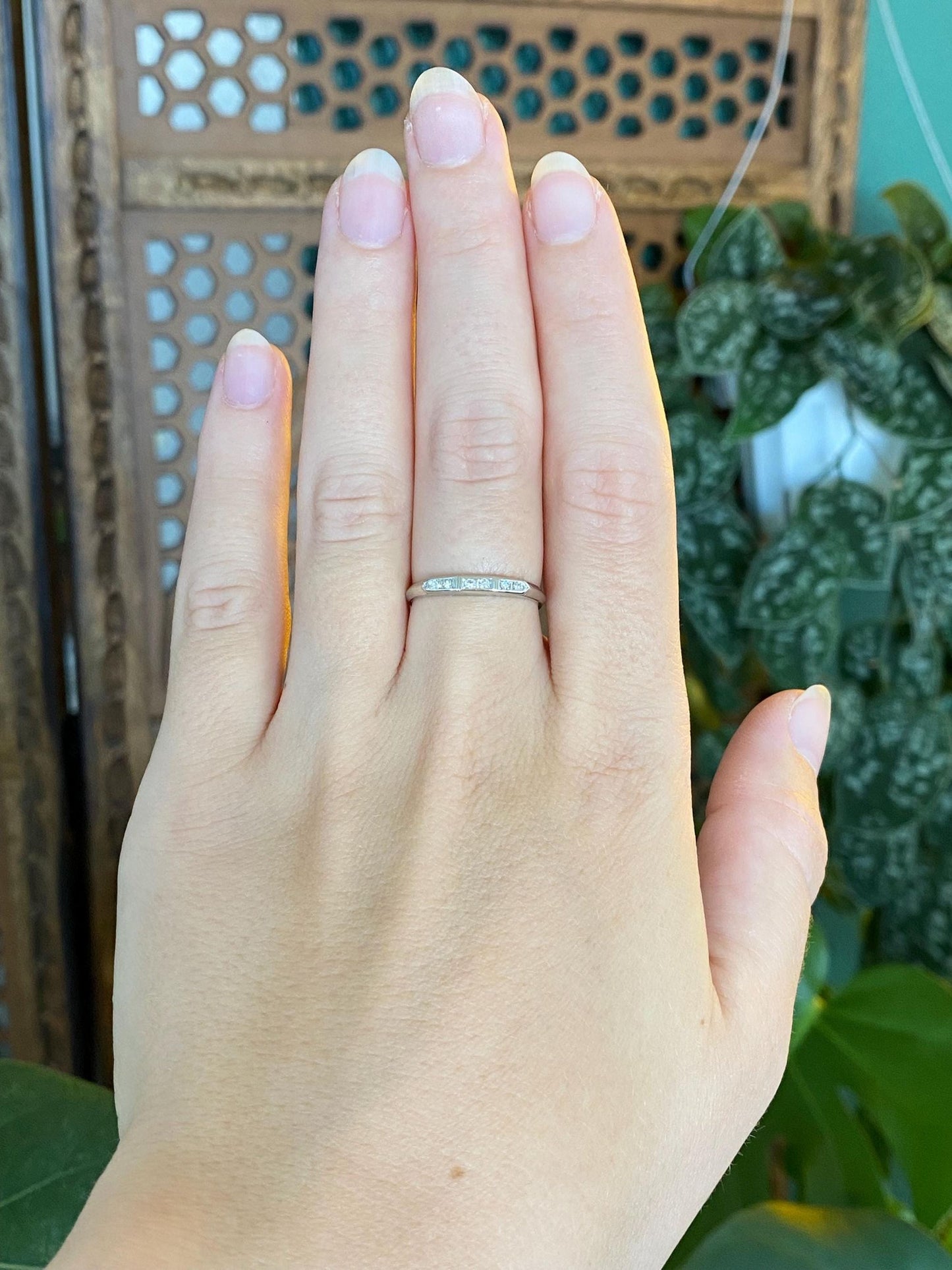 Vintage Solid 14k White Gold Diamond Ring Band - Size 6