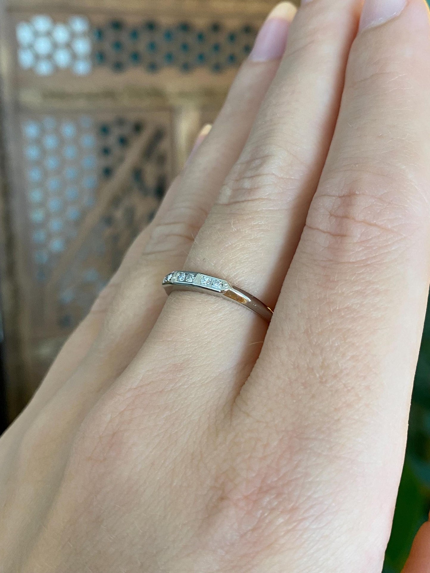 Vintage Solid 14k White Gold Diamond Ring Band - Size 6