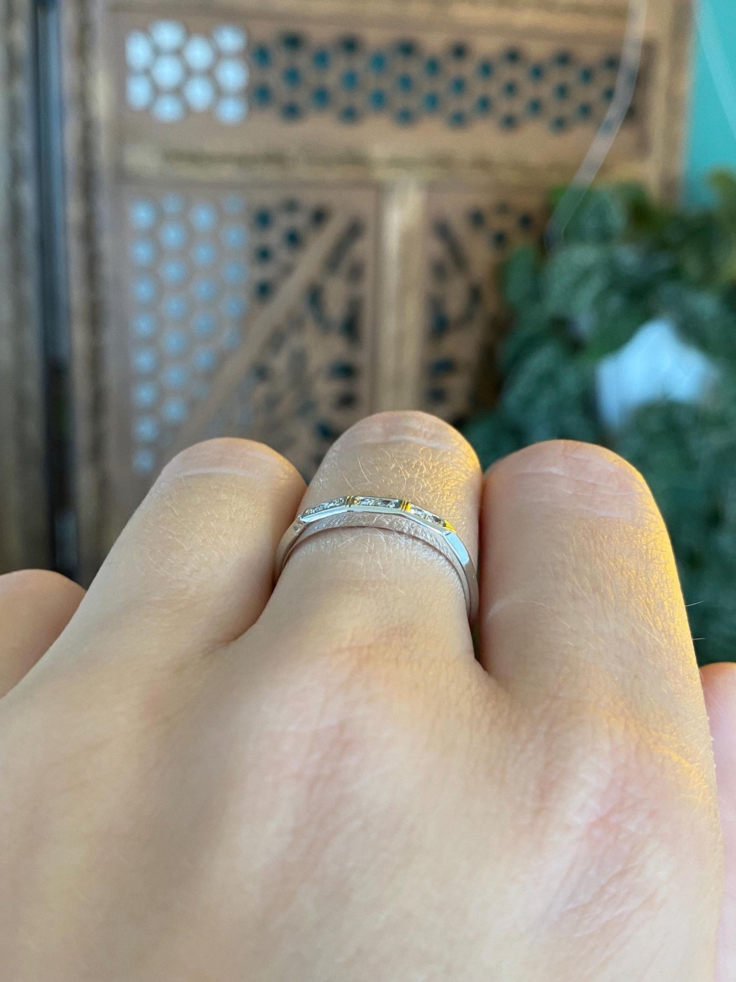Vintage Solid 14k White Gold Diamond Ring Band - Size 6