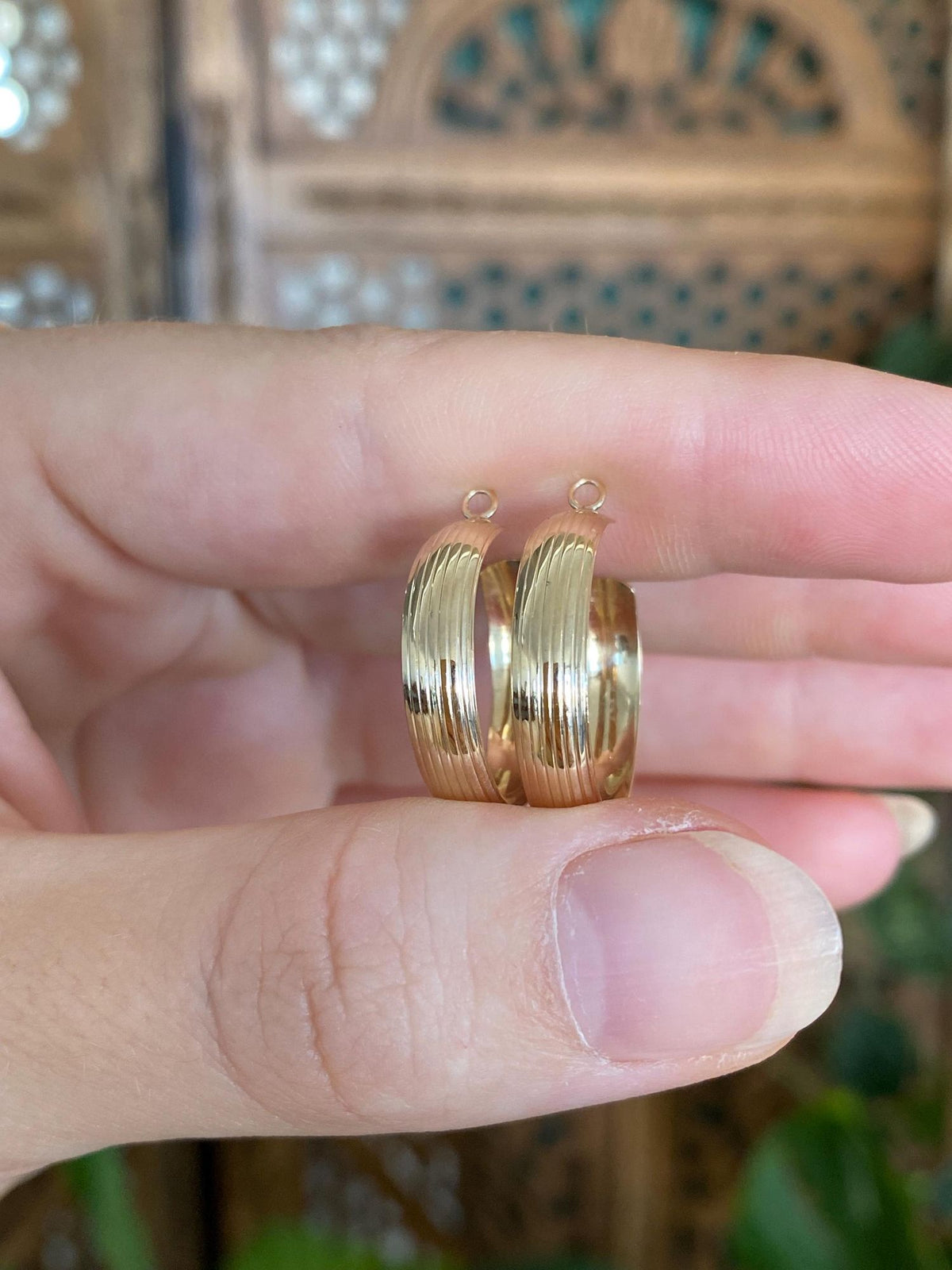 Vintage Solid 14k Yellow Gold Lined Hoop Earring Jackets