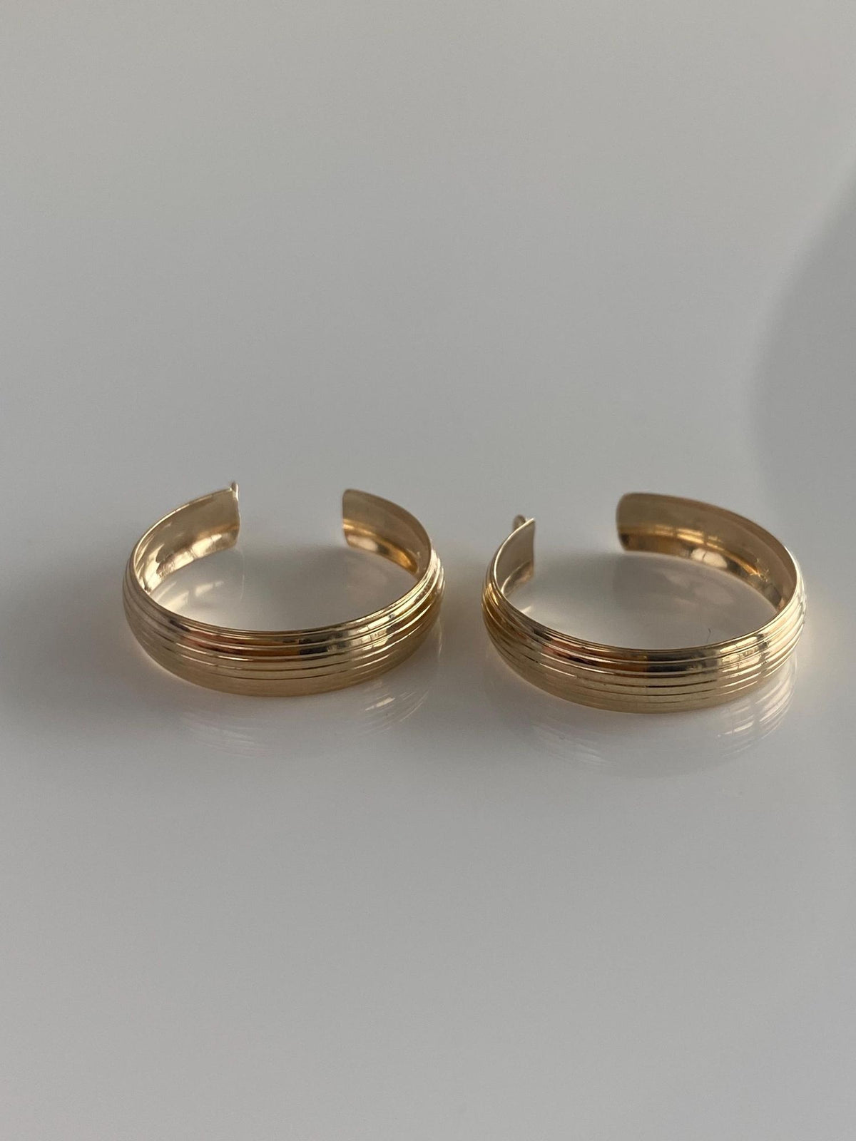 Vintage Solid 14k Yellow Gold Lined Hoop Earring Jackets