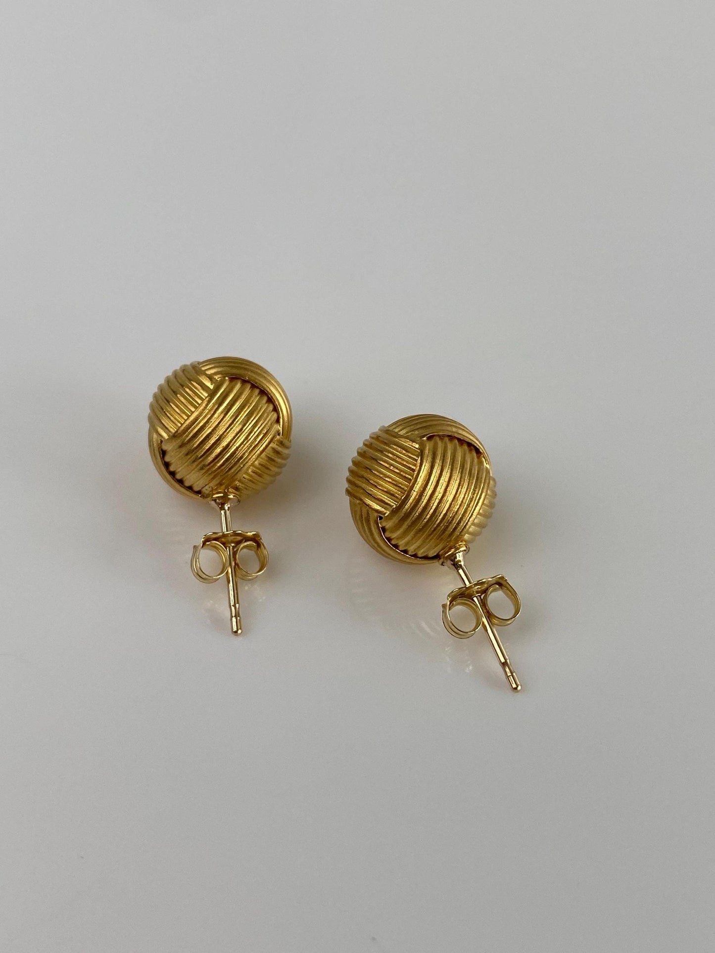 Vintage 23k Yellow Gold Knot Style Ball Stud Earrings