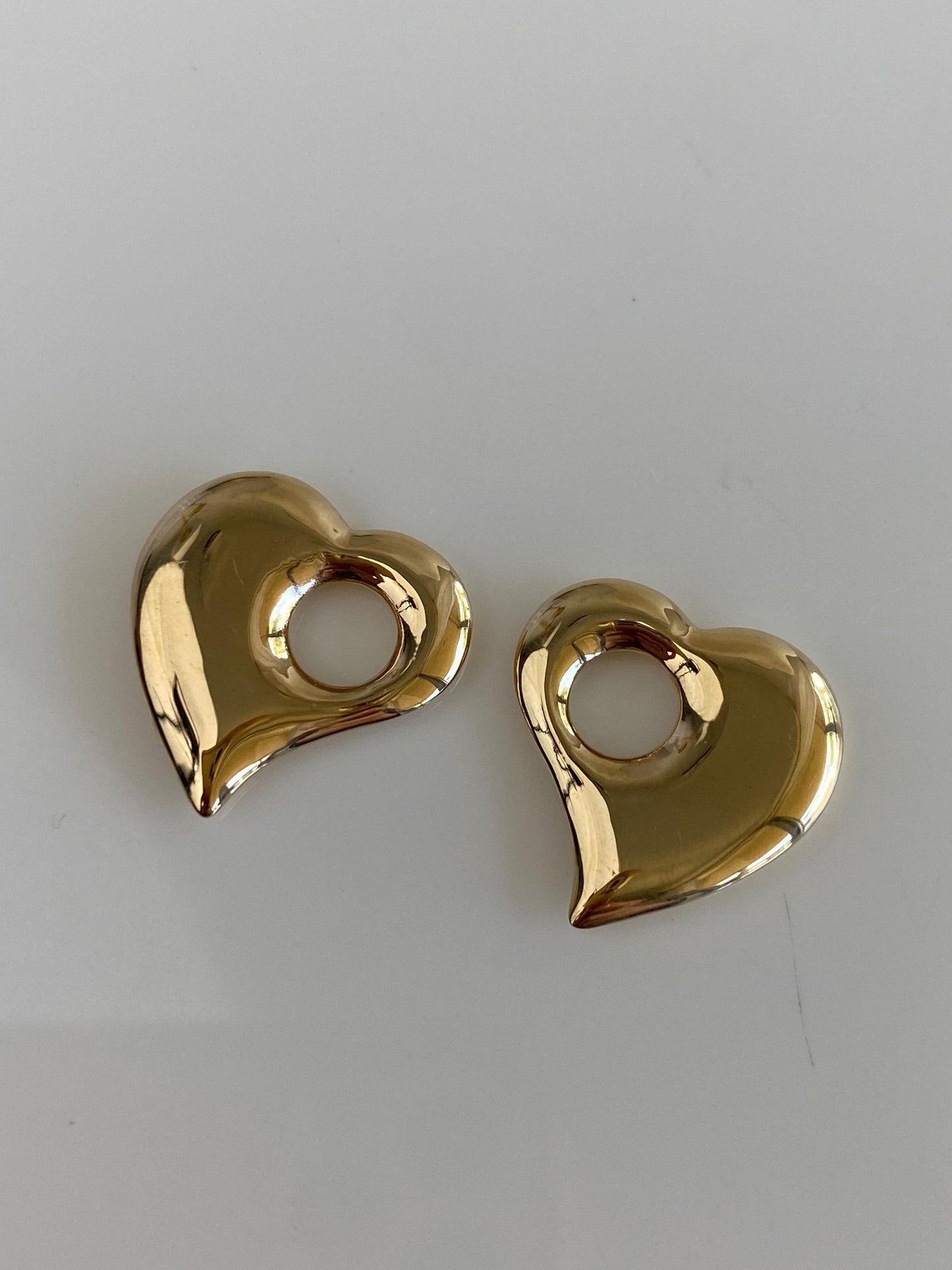 Vintage 14k Yellow Gold Heart Hoop Charms