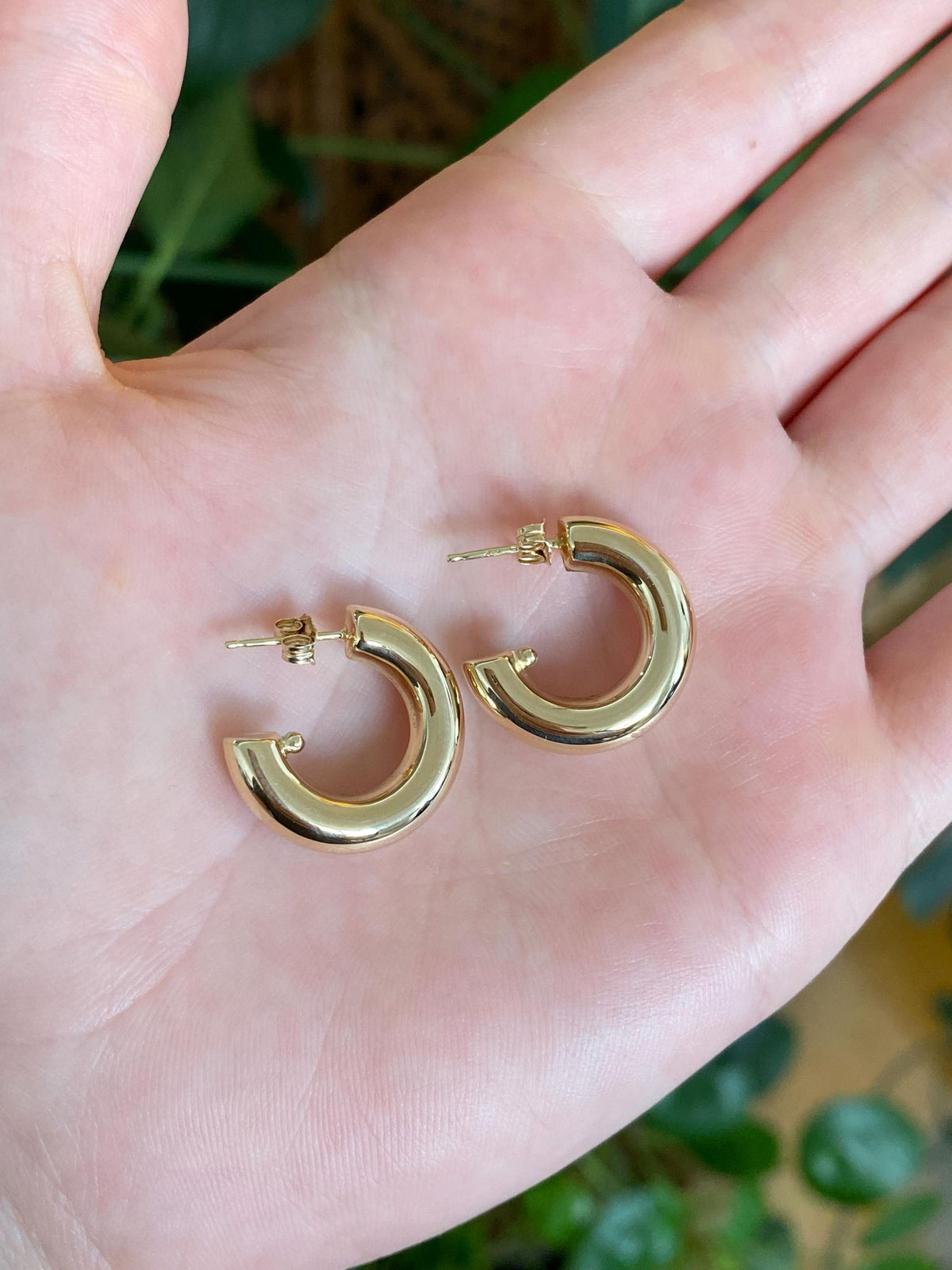 Vintage 14k Yellow Gold Chunky Hoop Stud Earrings