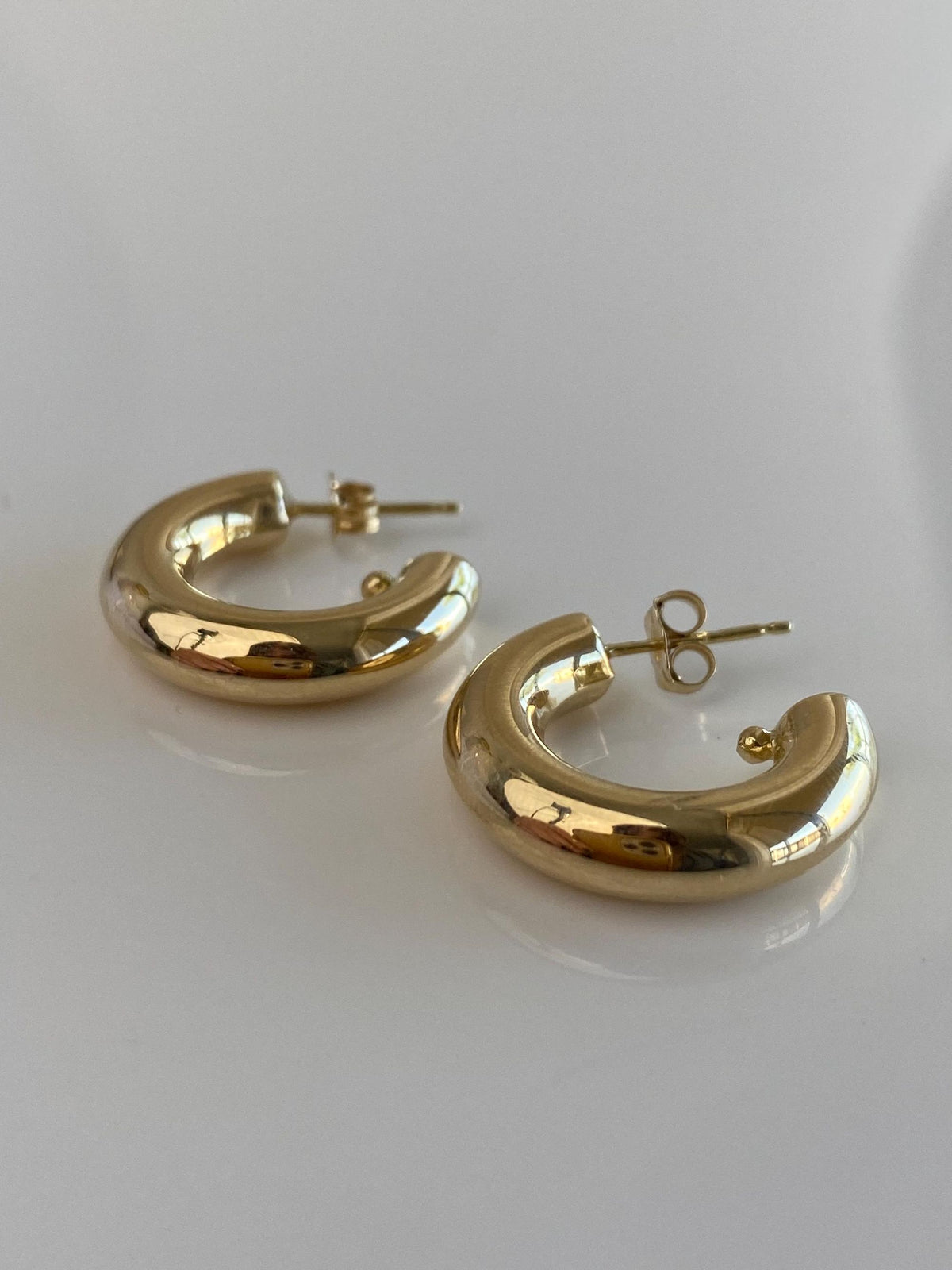 Vintage 14k Yellow Gold Chunky Hoop Stud Earrings