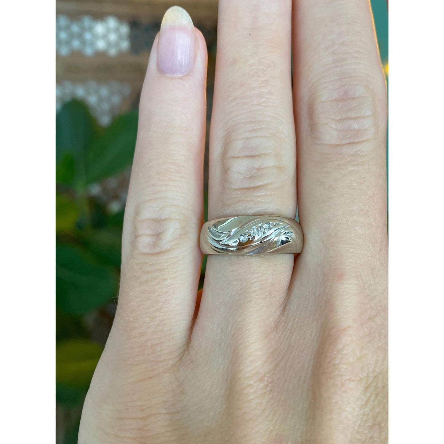 Vintage Solid 14k White Gold Diamond Ring Band - Size 4.75