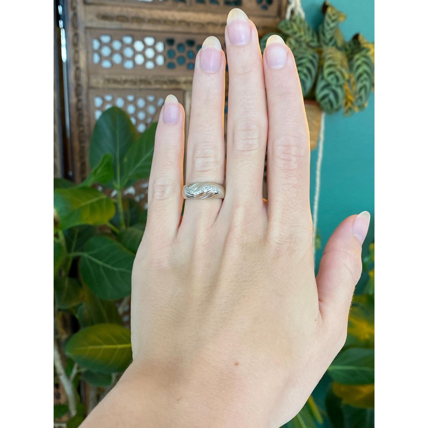 Vintage Solid 14k White Gold Diamond Ring Band - Size 4.75