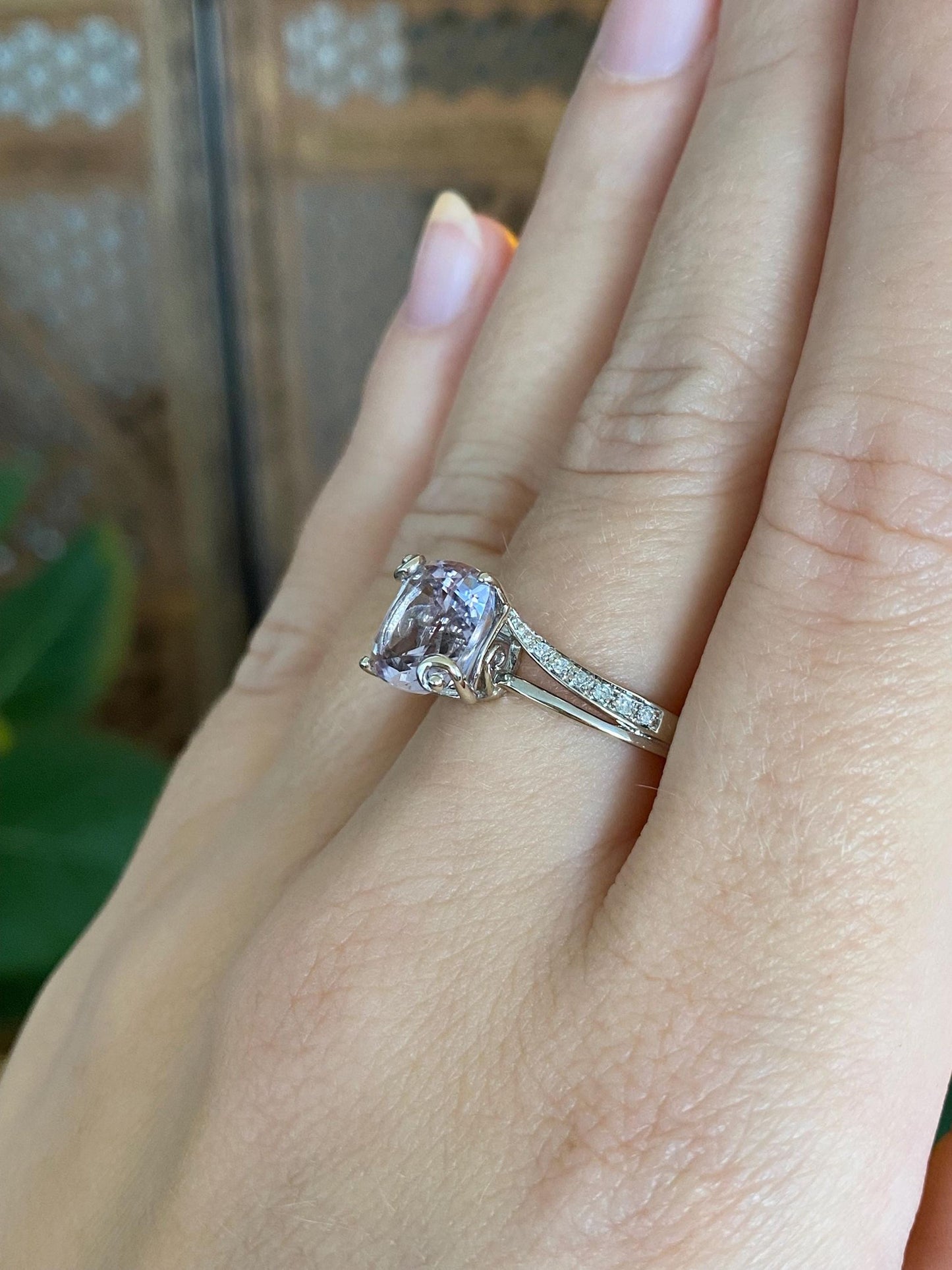 Vintage Solid 14k White Gold Light Purple Amethyst Clear Sapphire Ring - Size 8.25