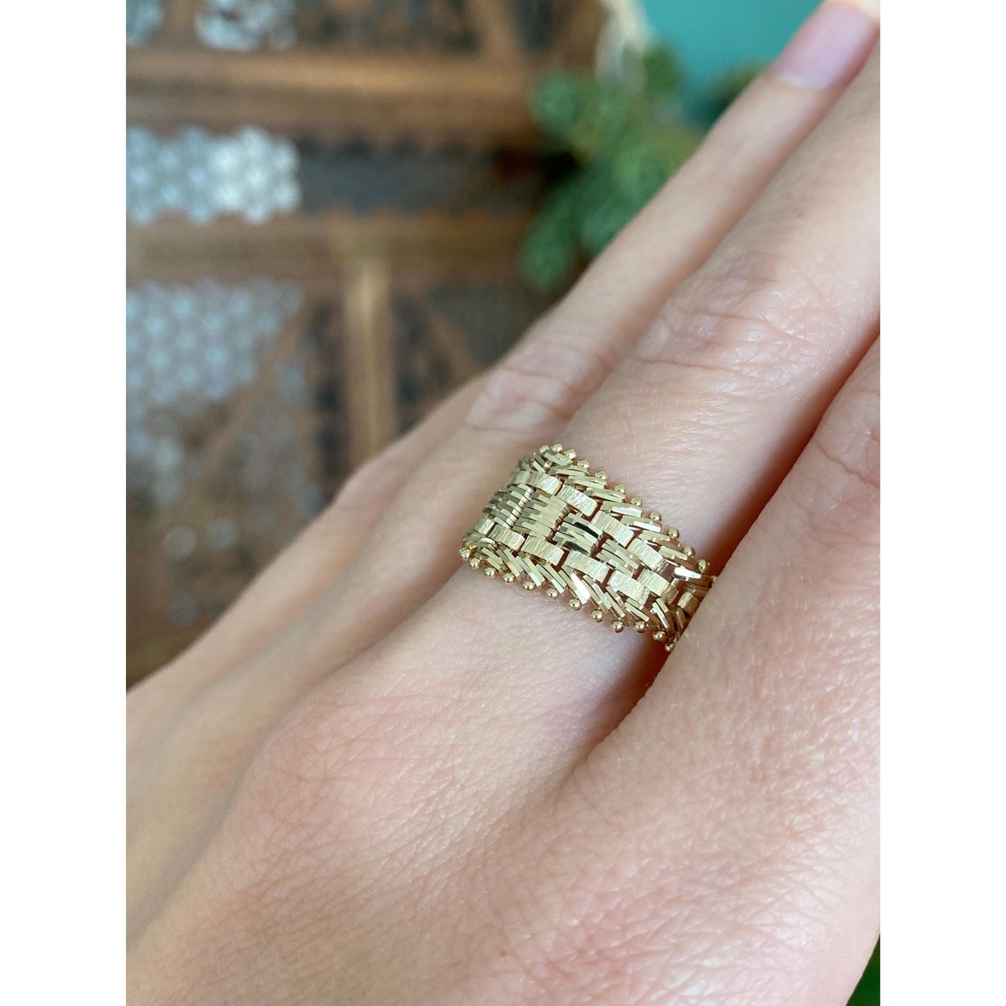 Vintage Solid 14k Yellow Gold Diamond Cut Mesh Chain Ring - Size 8.5