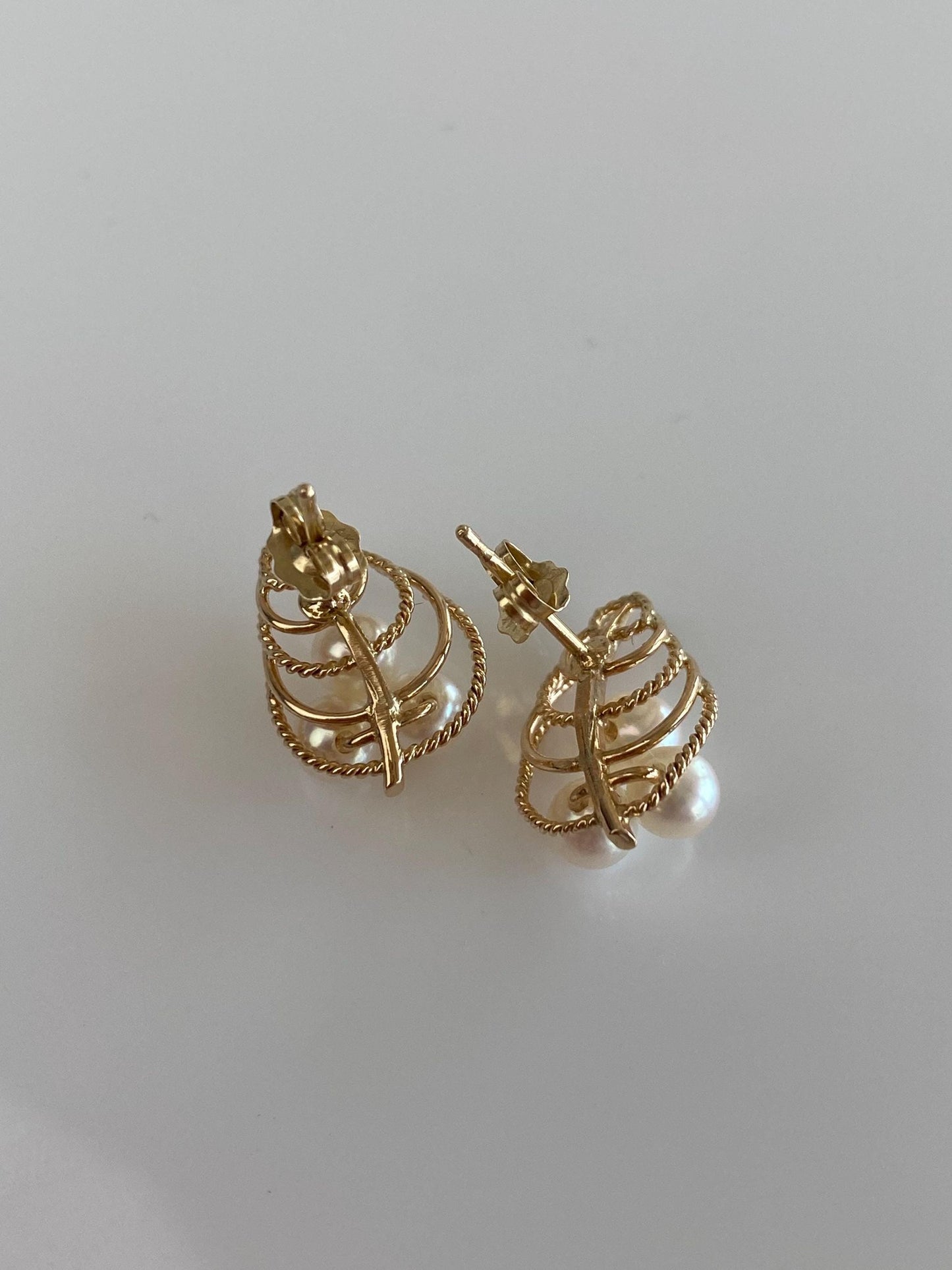 Vintage Solid 14k Yellow Gold Pearls Leaf Stud Earrings