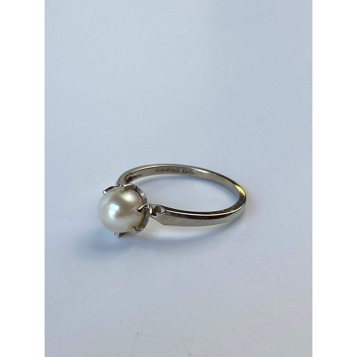 Vintage Solid 10k White Gold Pearl Ring - Size 6.25