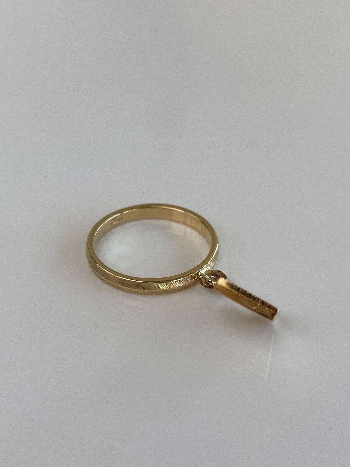Vintage Solid 14k Yellow Gold Initial 'B' Charm Ring - Size 6.5