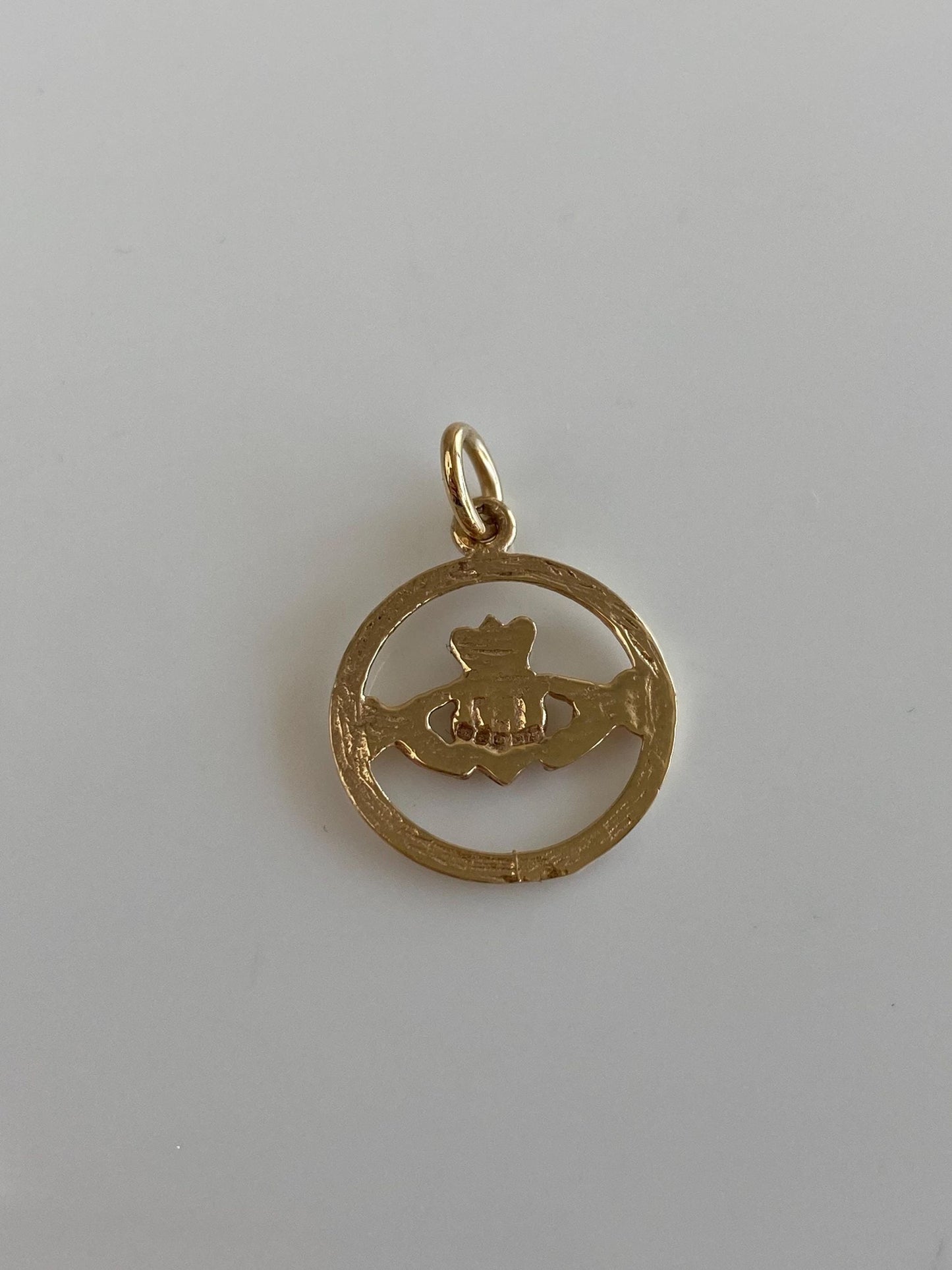 Vintage Solid 9k Yellow Gold Claddaugh Charm