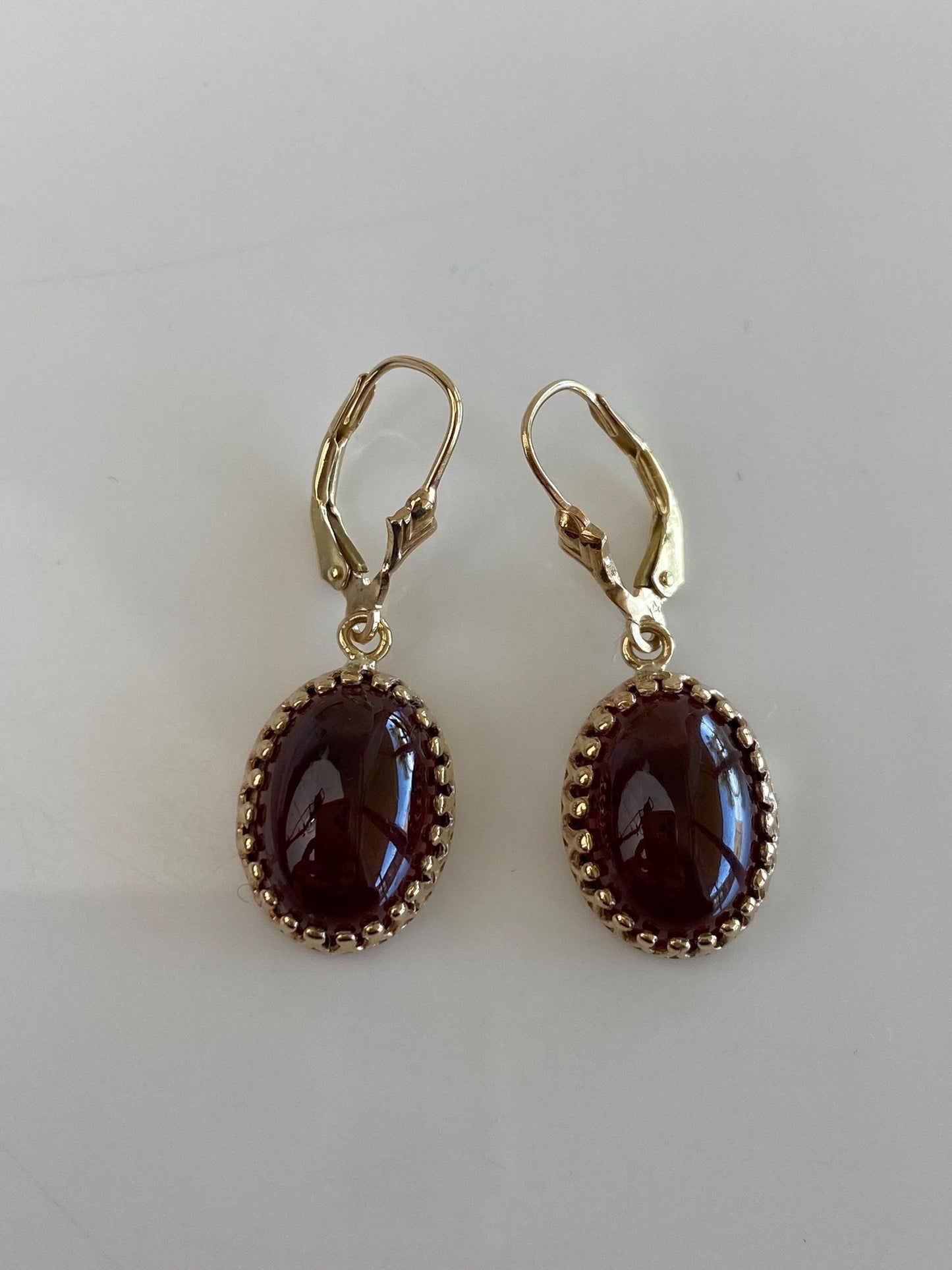 Vintage Solid 14k Yellow Gold Garnet Cabochon Dangle Earrings