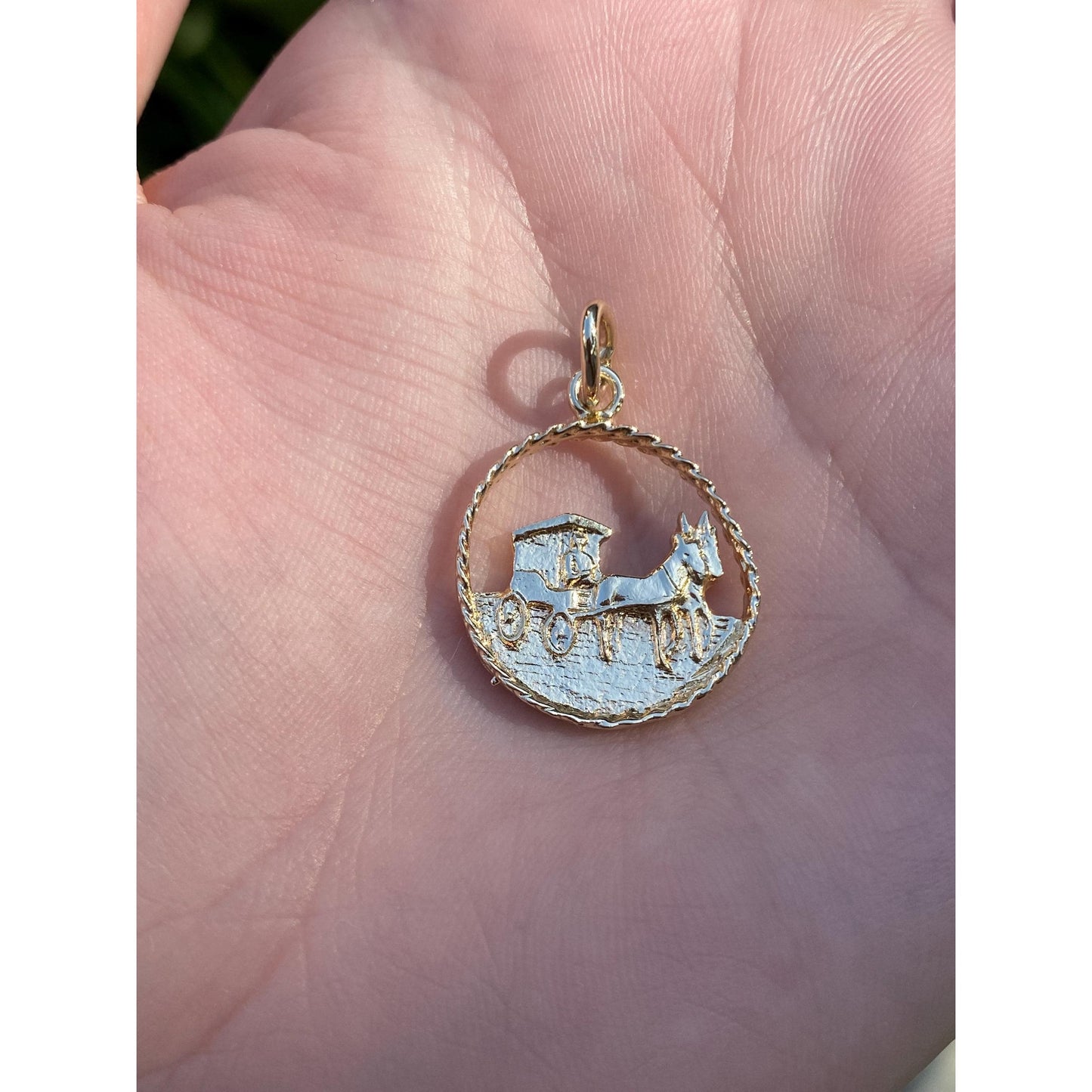Vintage Solid 14k Yellow Gold Horse & Carriage 'Mackinac Island' Charm