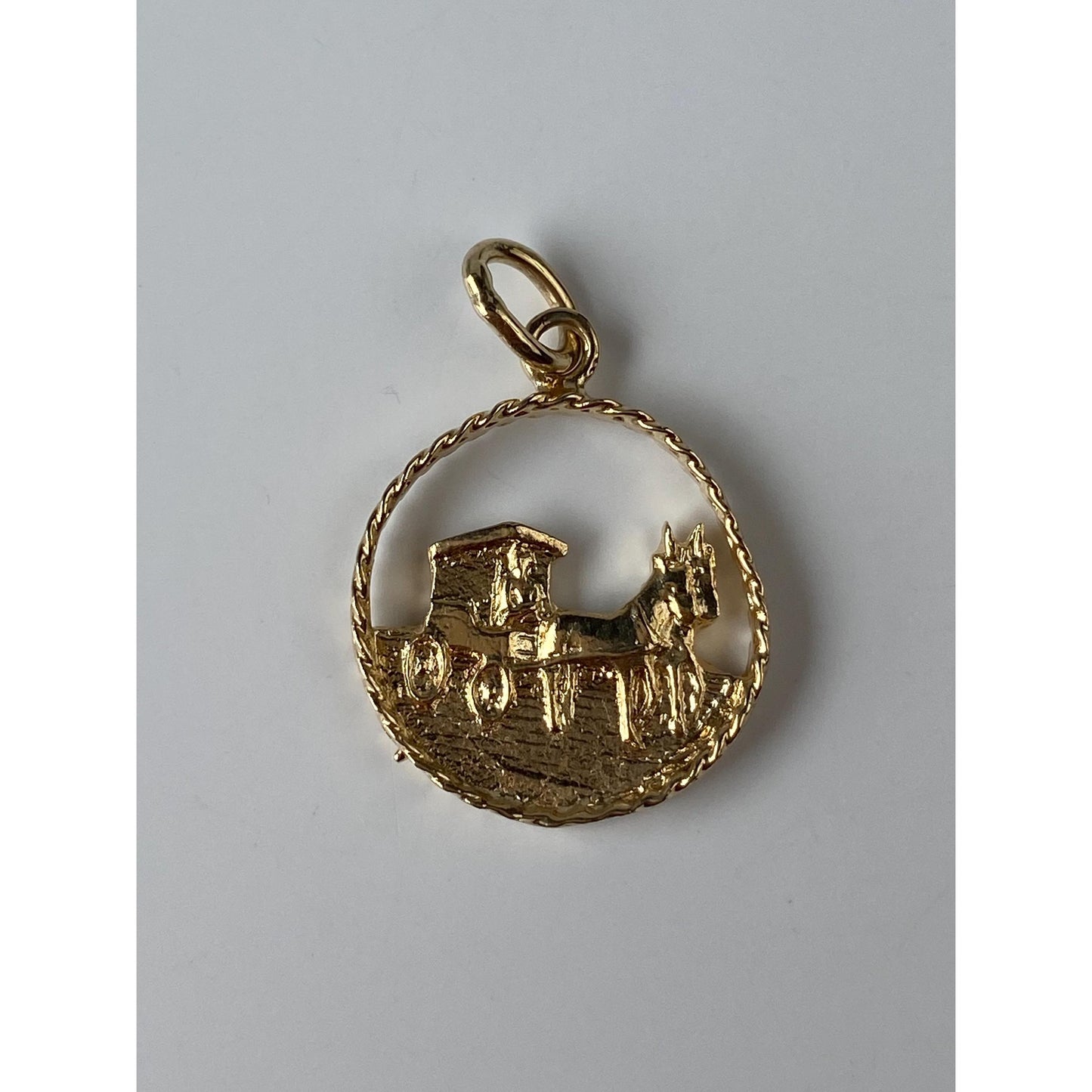 Vintage Solid 14k Yellow Gold Horse & Carriage 'Mackinac Island' Charm