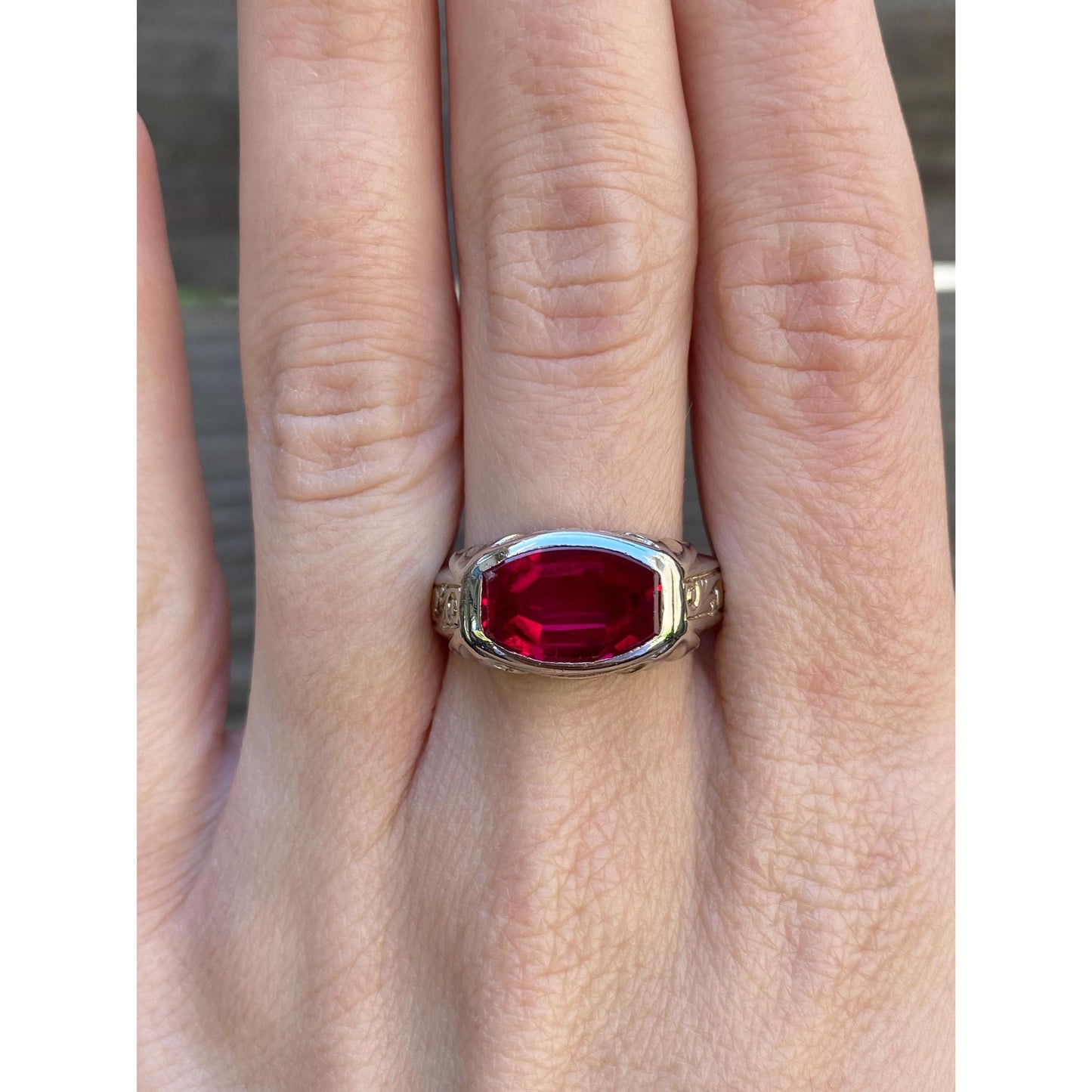 Vintage Solid 14k White Gold Pink Sapphire Engraved Signet Ring - Size 9.75